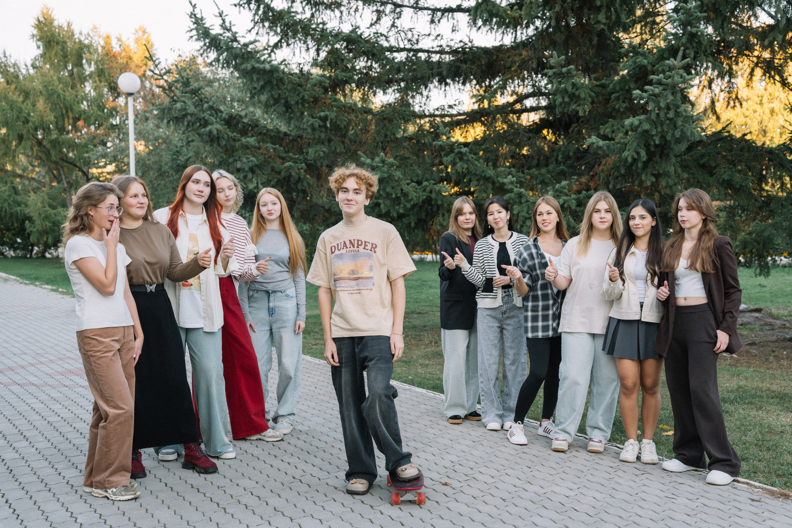 Осень старшие классы. Творческое объединение "Выпускник"