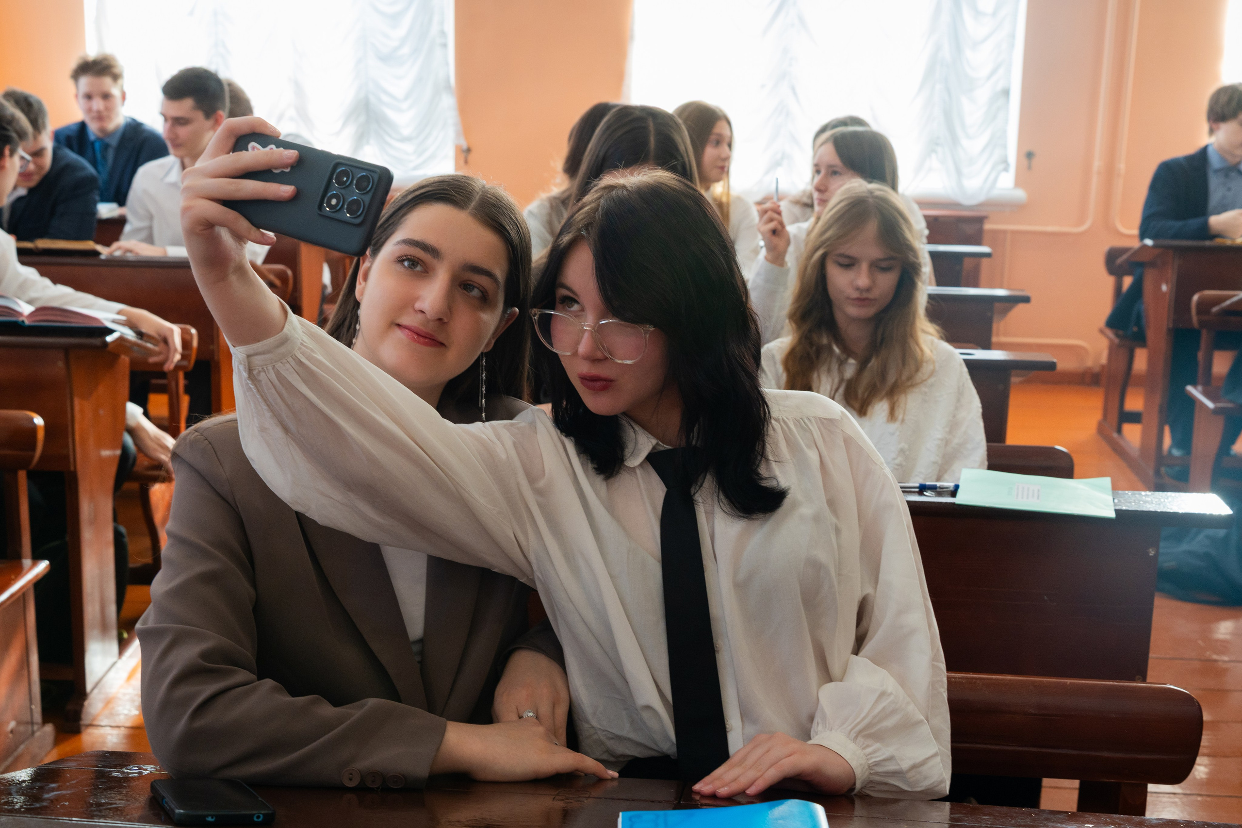 Школа старшие классы. Творческое объединение "Выпускник"