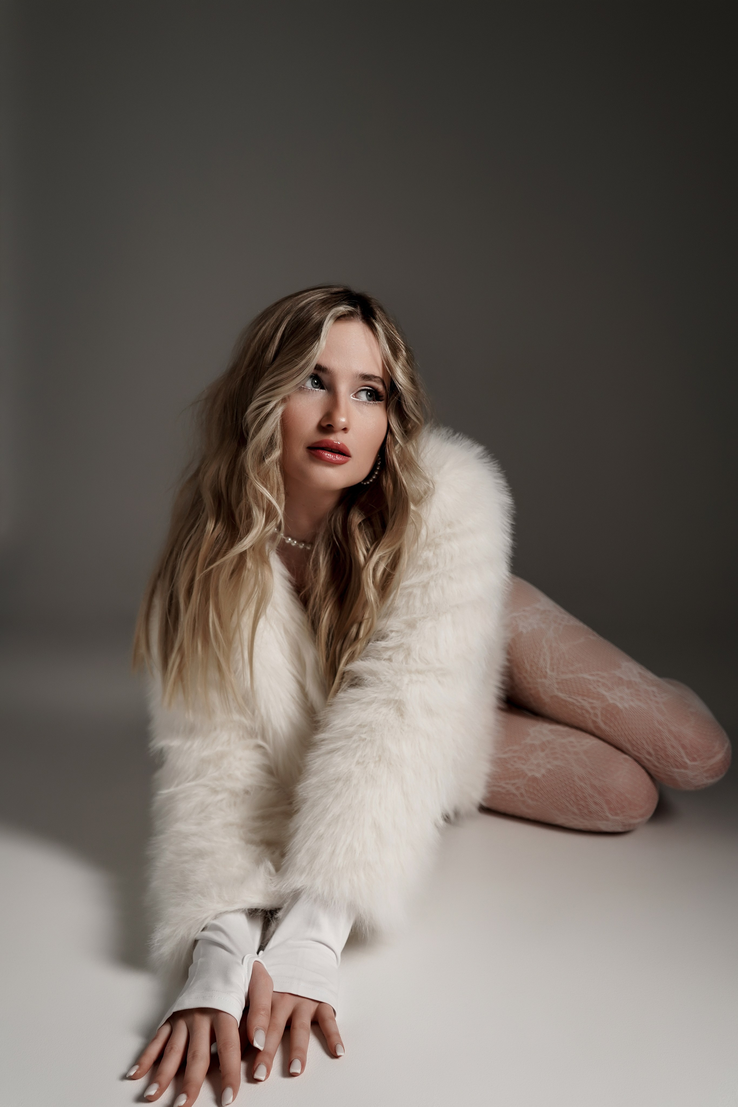 Женский фотограф Ростов-на-Дону. Фотосессия в фотостудии. Анастасия. Свадебный фотограф в Ростове-на-Дону. Таинство Крещения и Венчания, семейные фотосессии. Алёна Чёботова