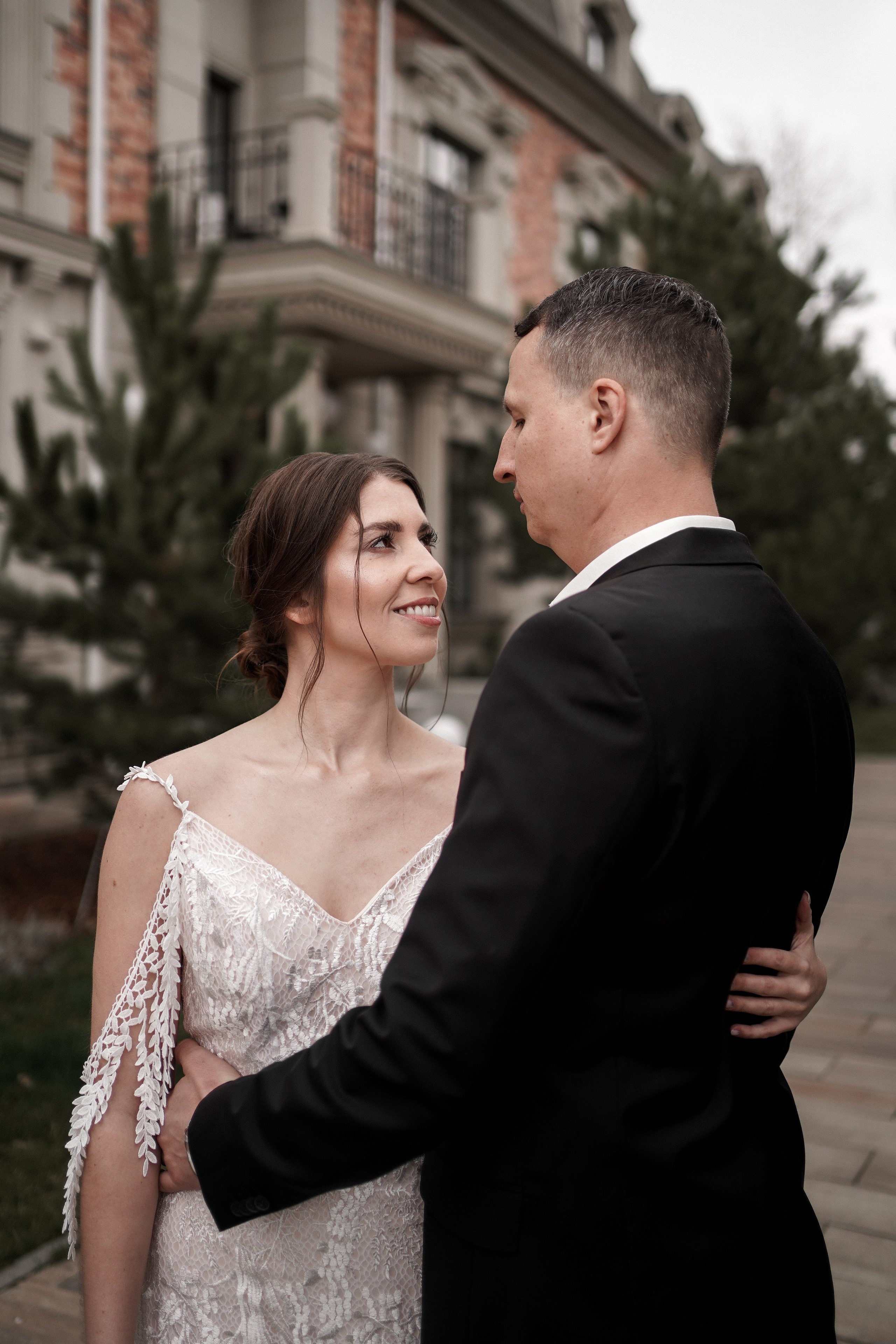 Свадебная фотосессия в Графском парке. Ростов-на-Дону. Свадебный фотограф в Ростове-на-Дону. Таинство Крещения и Венчания, семейные фотосессии. Алёна Чёботова