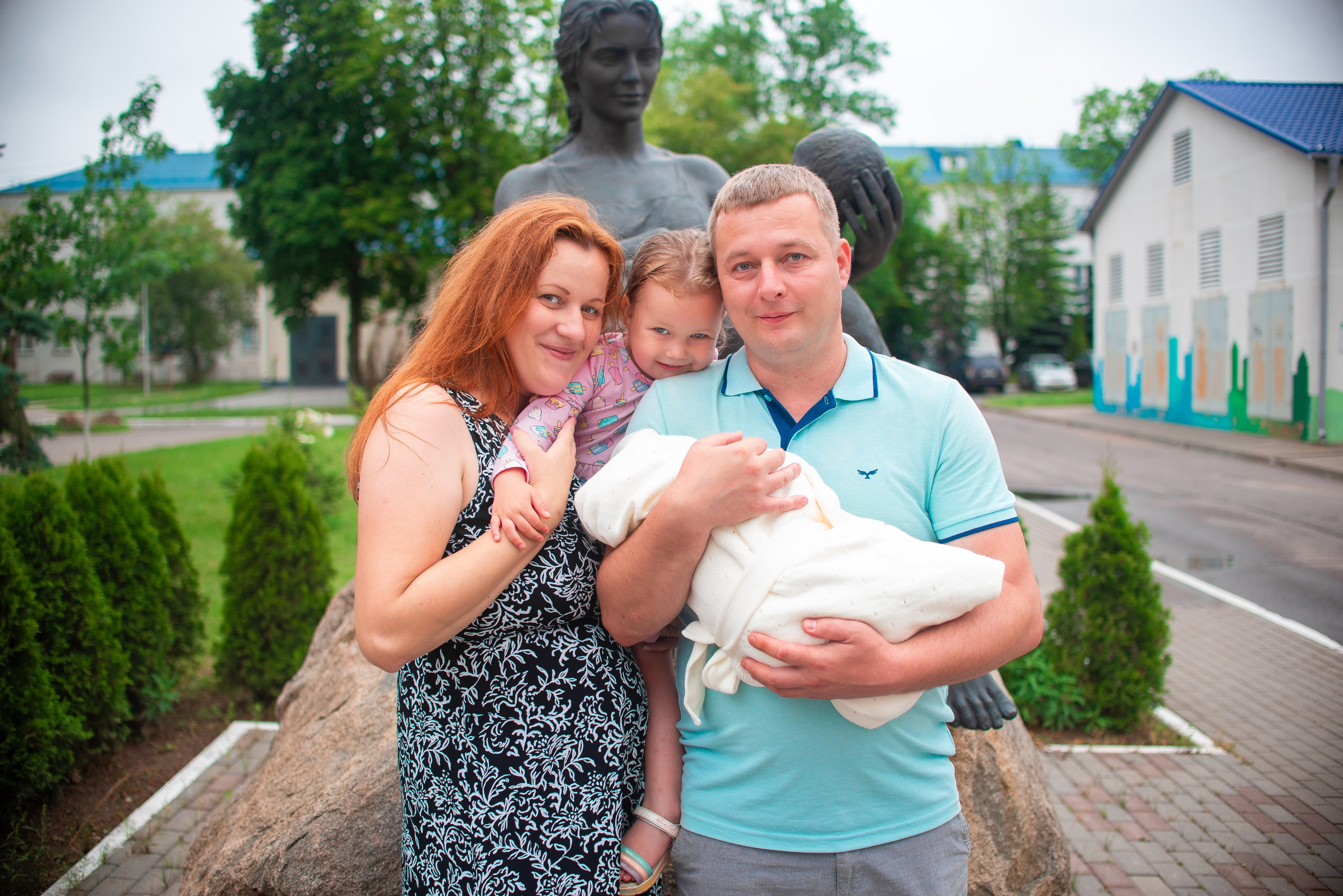 Выписка Надюши 5РД. Семейный фотограф на выписку из роддома и крещение Минск Настя Гришук