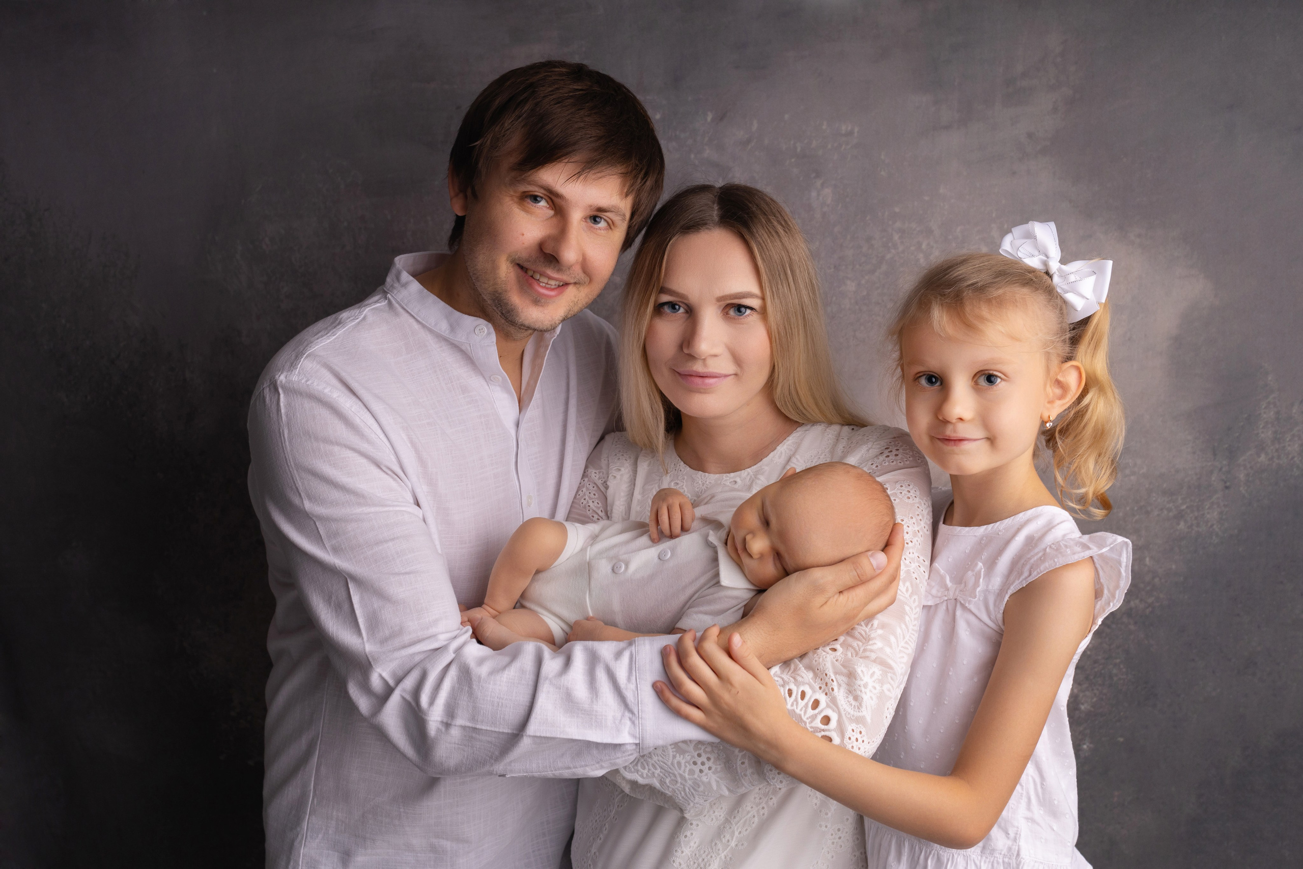 Семейные кадры от Elvira Kamaeva. Фотограф новорожденных малышей в Омске и Омской области Эльвира Камаева