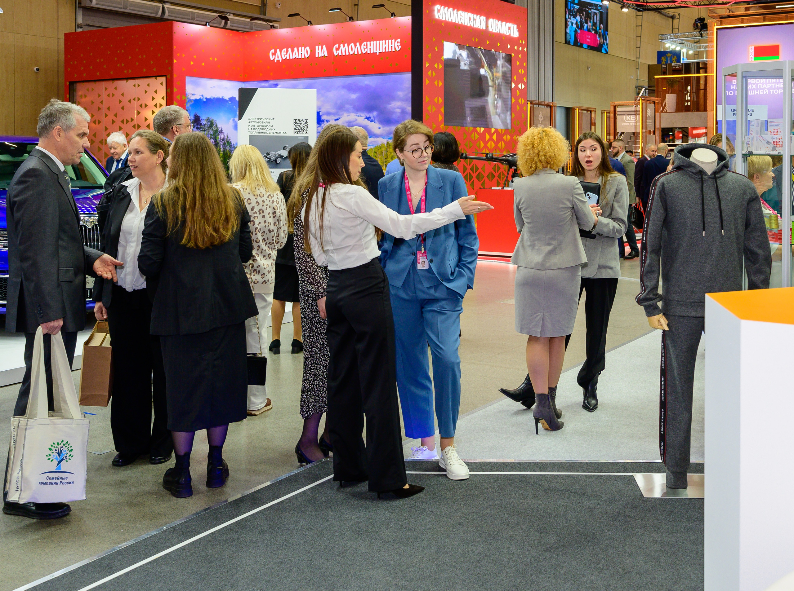 BigindustrialweekBelarus. Фотоуслуги, услуги фотографа, фотографирование важных событий