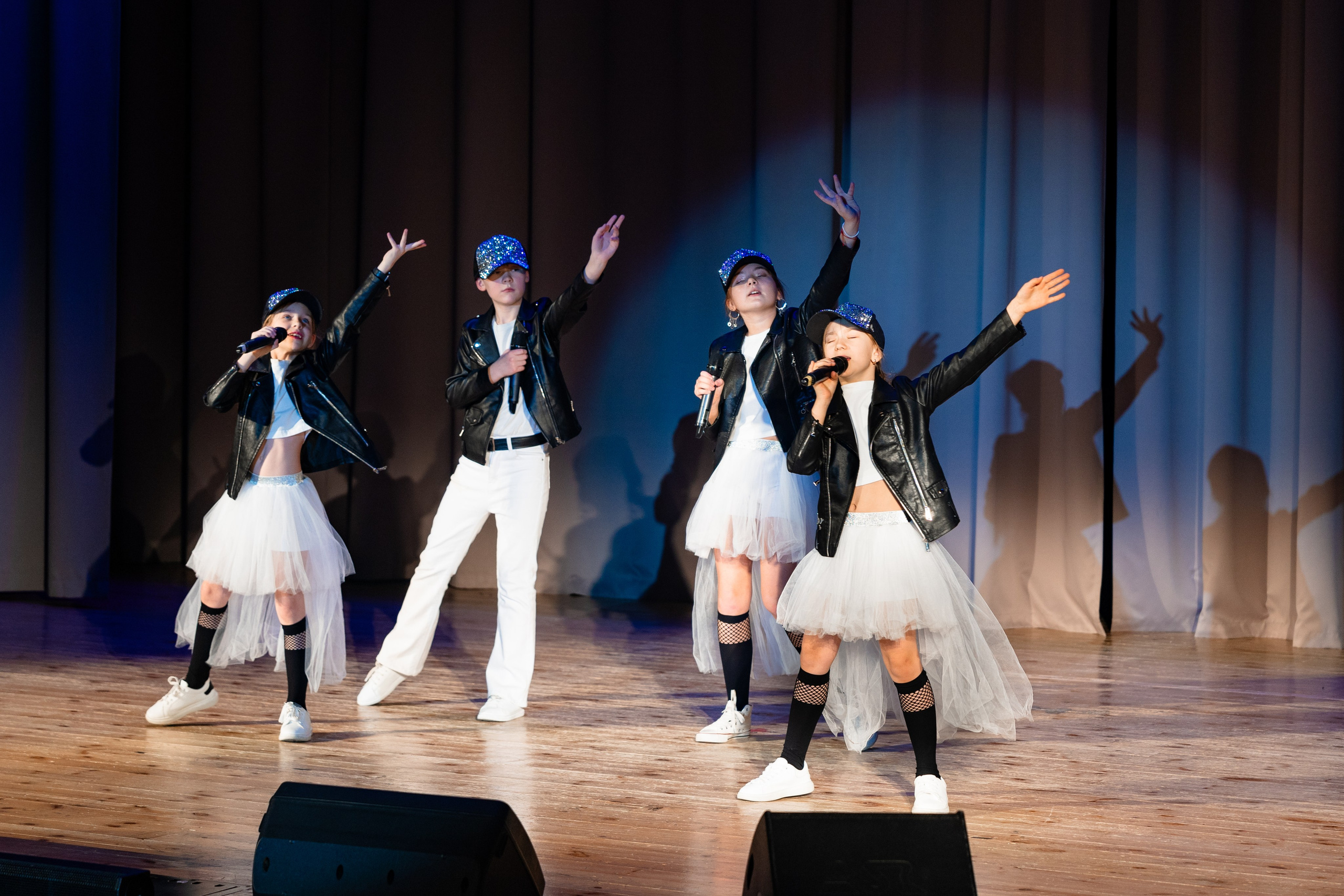 Концерт ДК Буривестник. Фотограф Никита Комаров