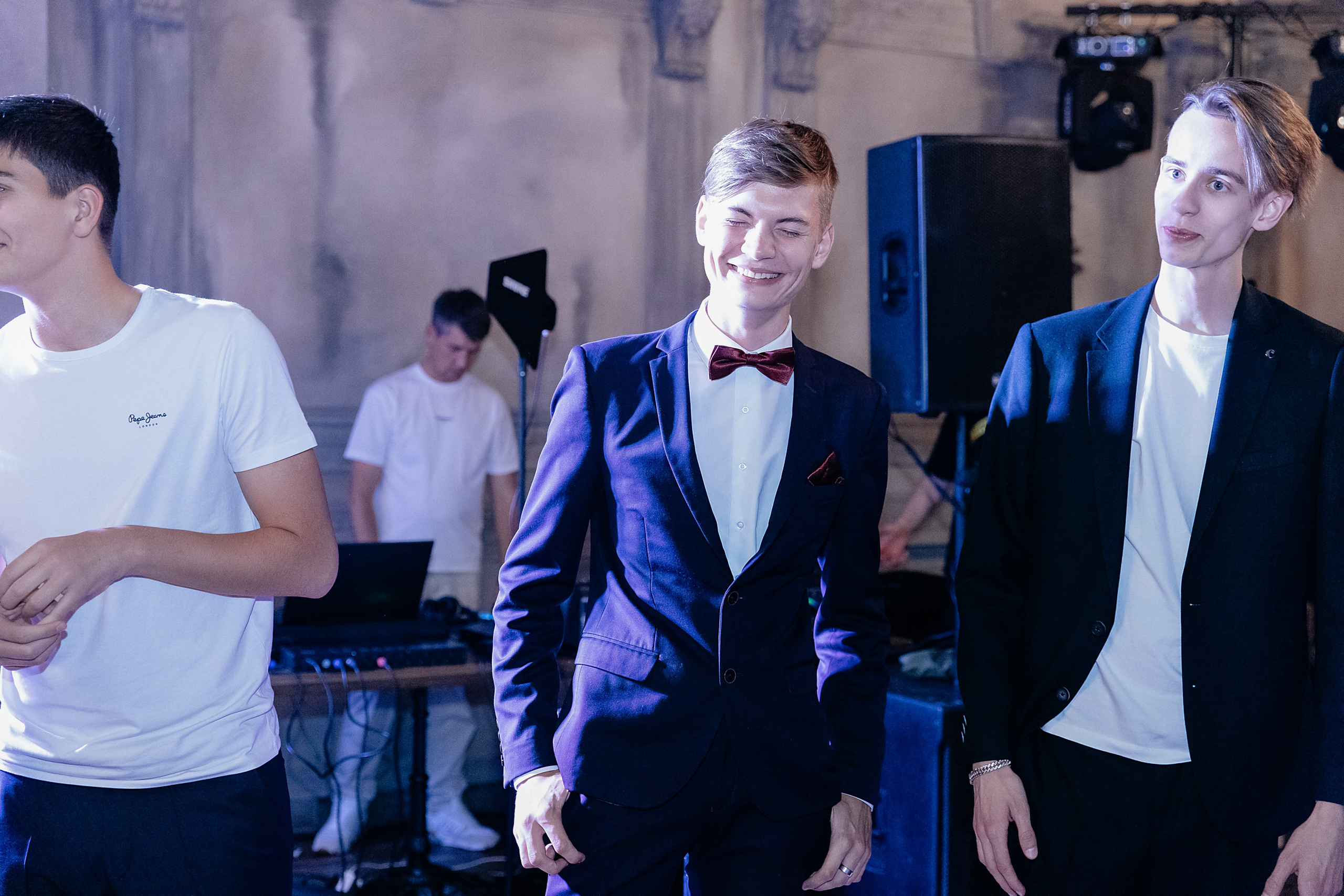 11 класс Гимназия 69. Фотограф и Видеограф в Краснодаре Юлия Солодченко