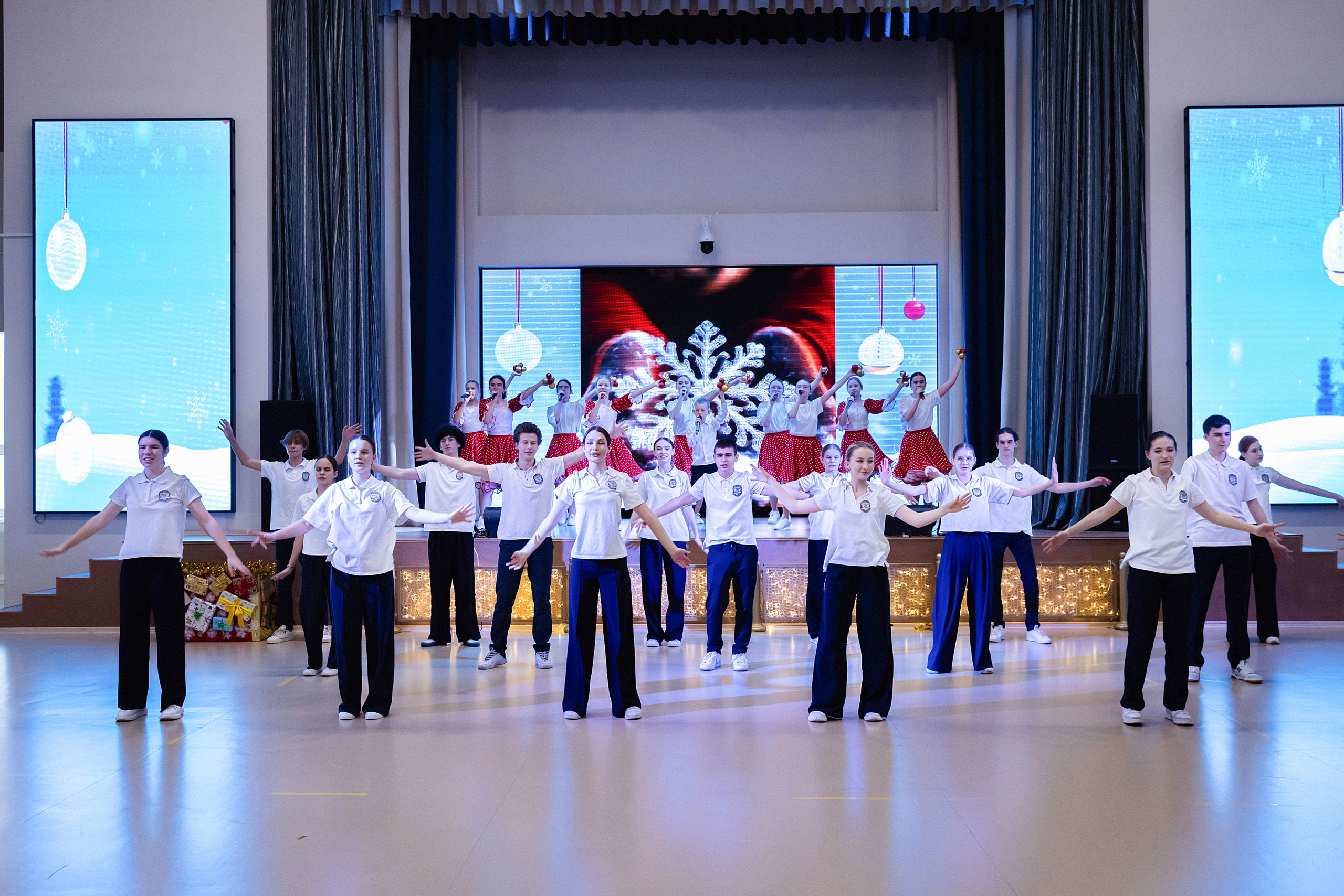 Новогодний праздник 1 В класс! Гимназия № 23. Фотограф и Видеограф в Краснодаре Юлия Солодченко