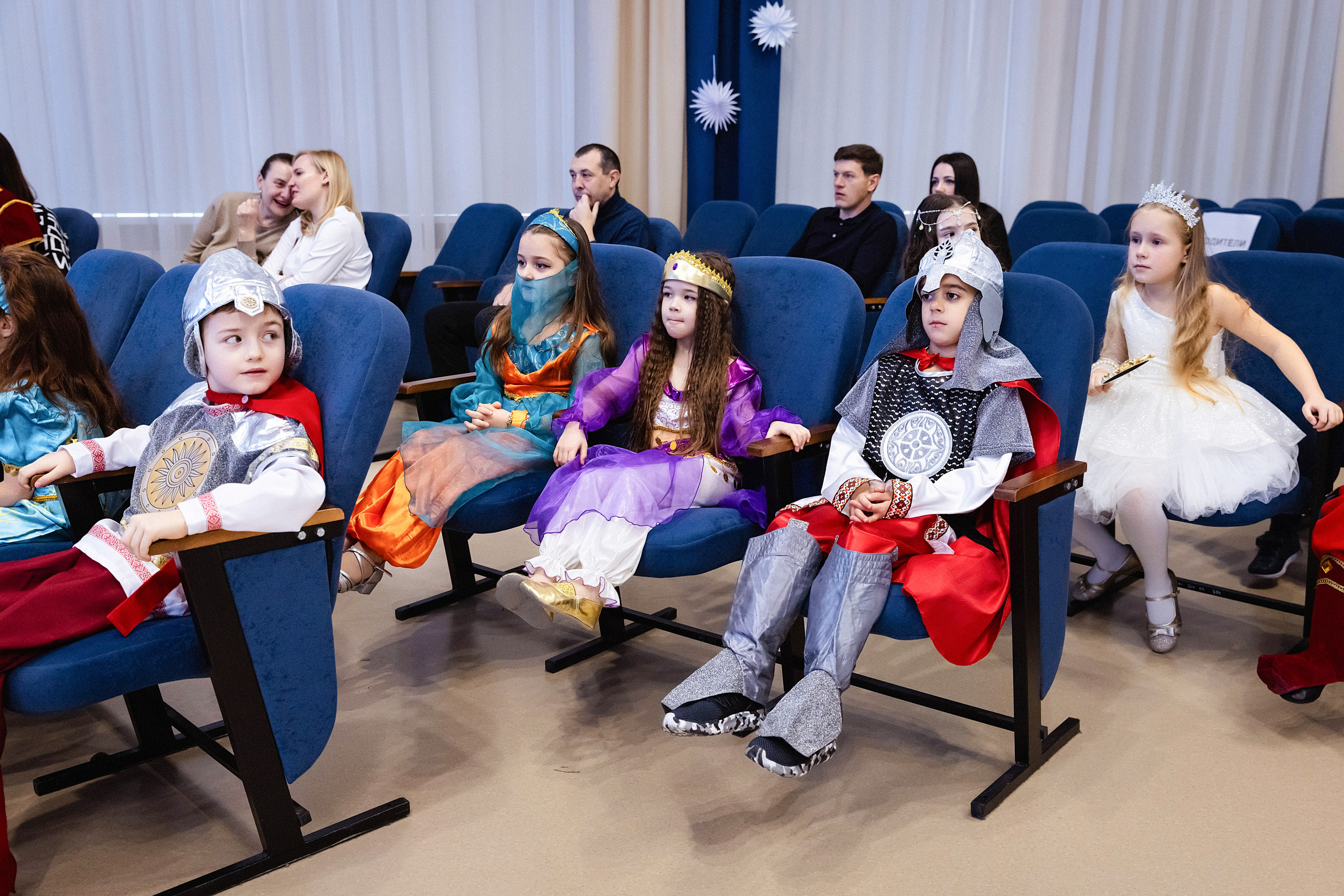 Новогодний праздник 1 В класс! Гимназия № 23. Фотограф и Видеограф в Краснодаре Юлия Солодченко