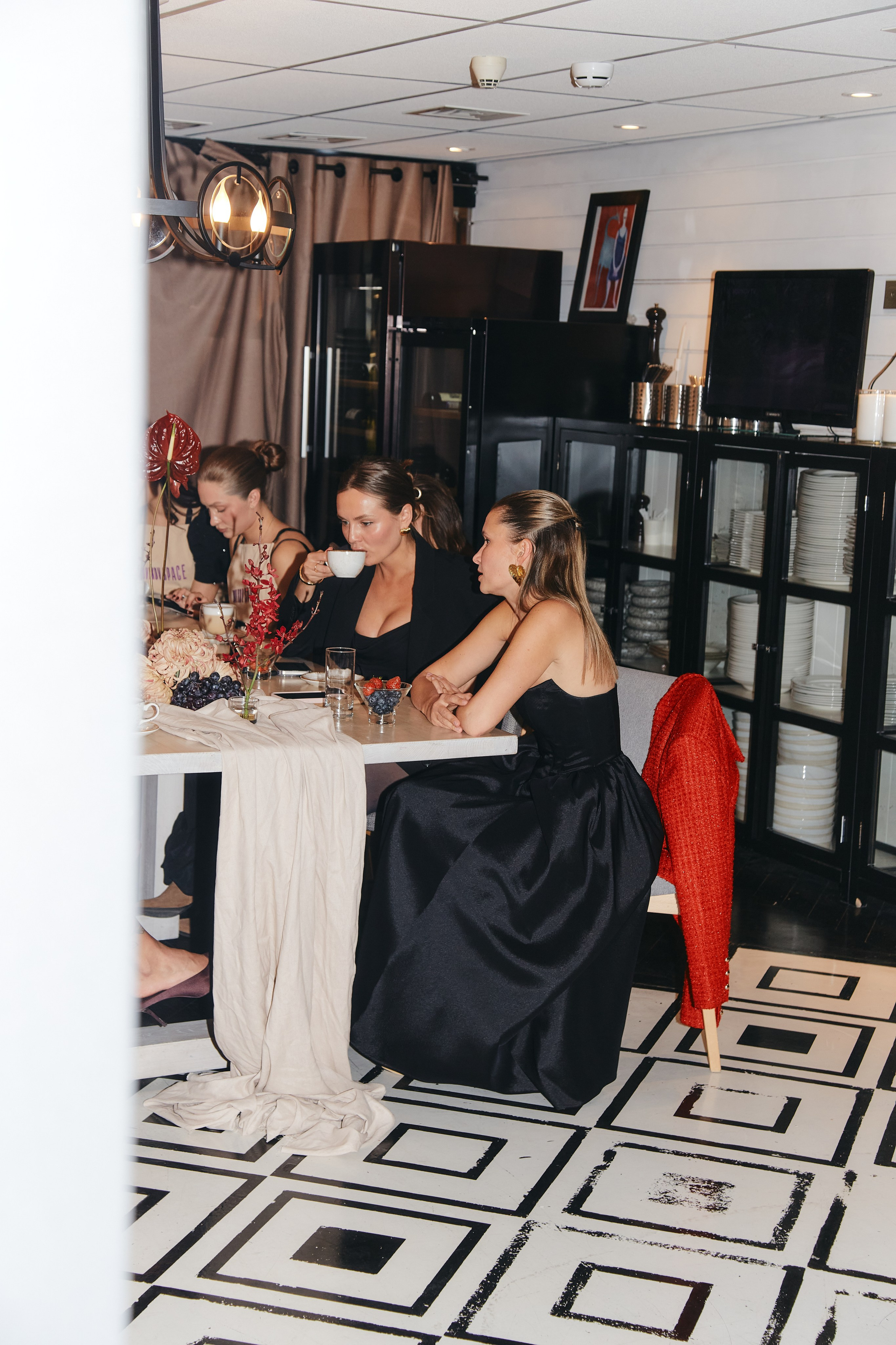 POST MERIDIEM BRAND PARTY. Photographer Daria Ilkevich