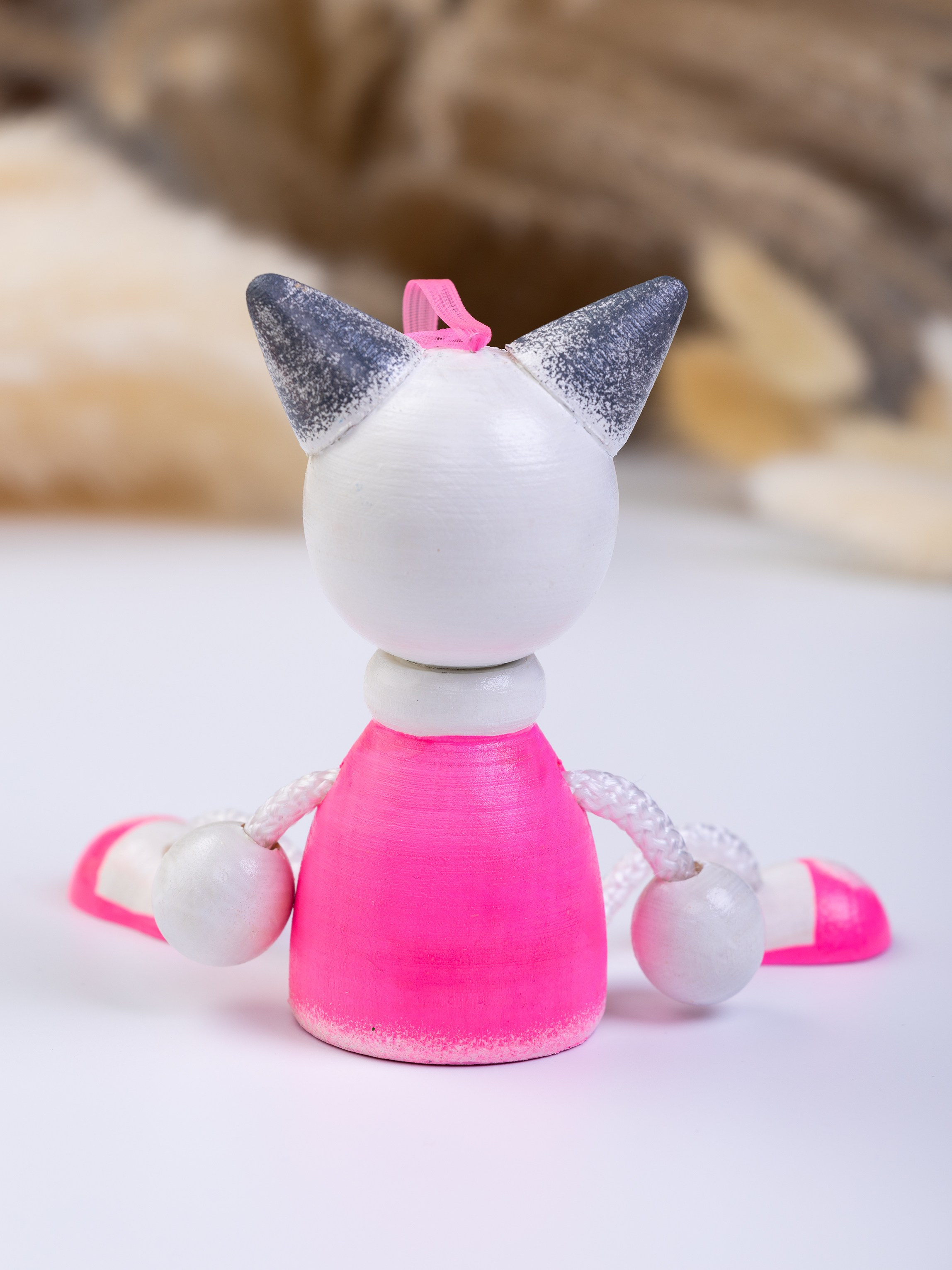 Деревянные игрушки ручной росписи. Фотостудия T-CUBE