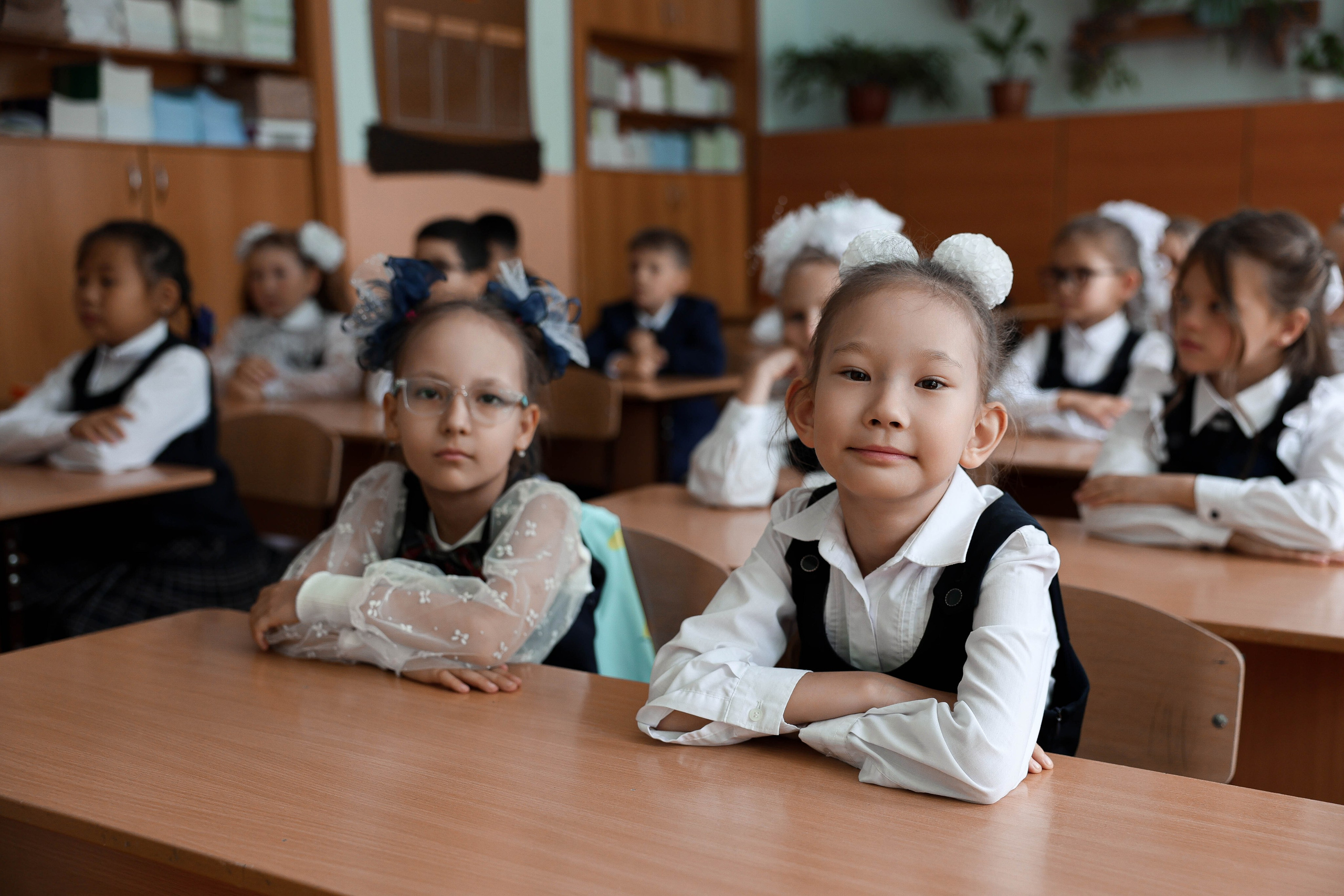 День знаний 2025. Свадебный и Школьный фотограф Улан-Удэ Бурятия Джулия Топоева Выпускные альбомы Фотограф на мероприятие