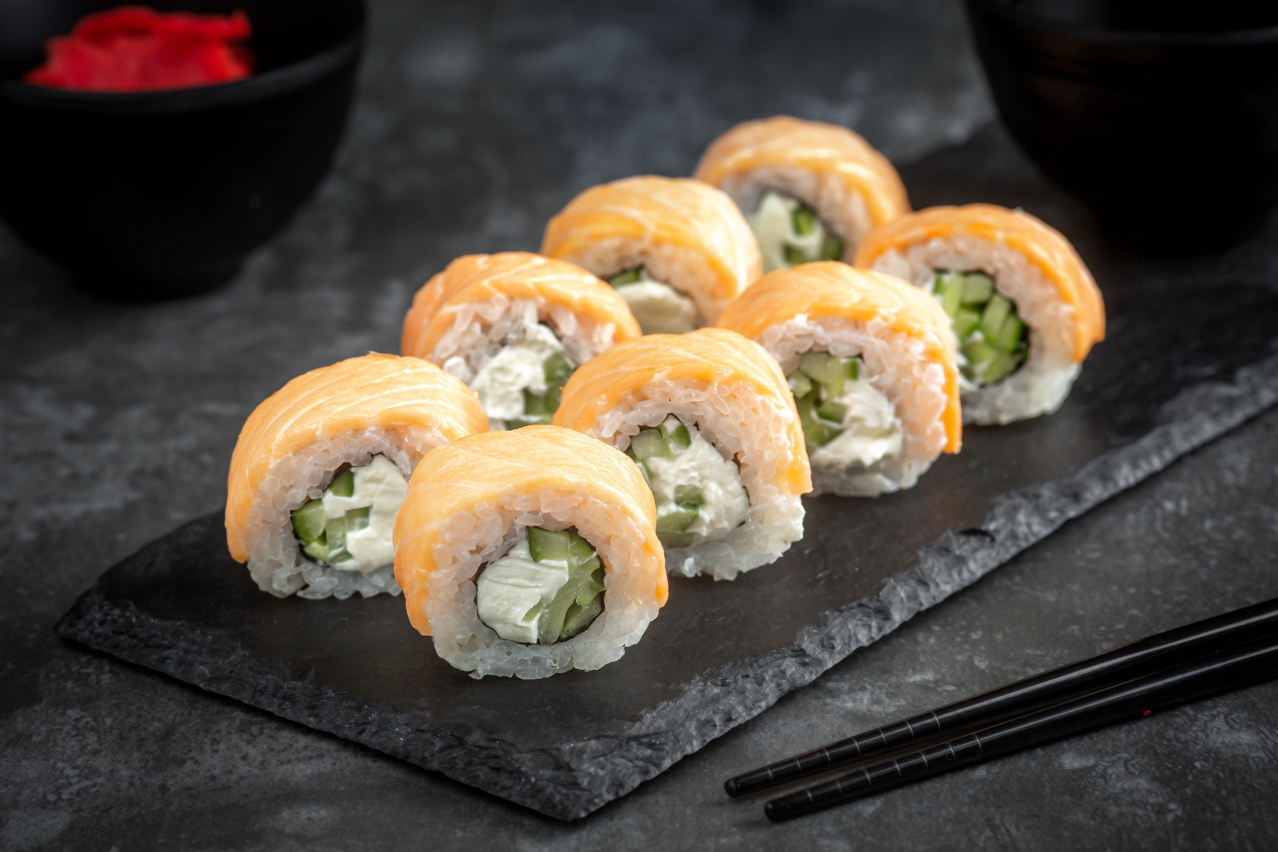 «Цунами». Рекламный фотограф для вашего бизнеса. Съемка интерьеров, меню отелей, кафе и ресторанов