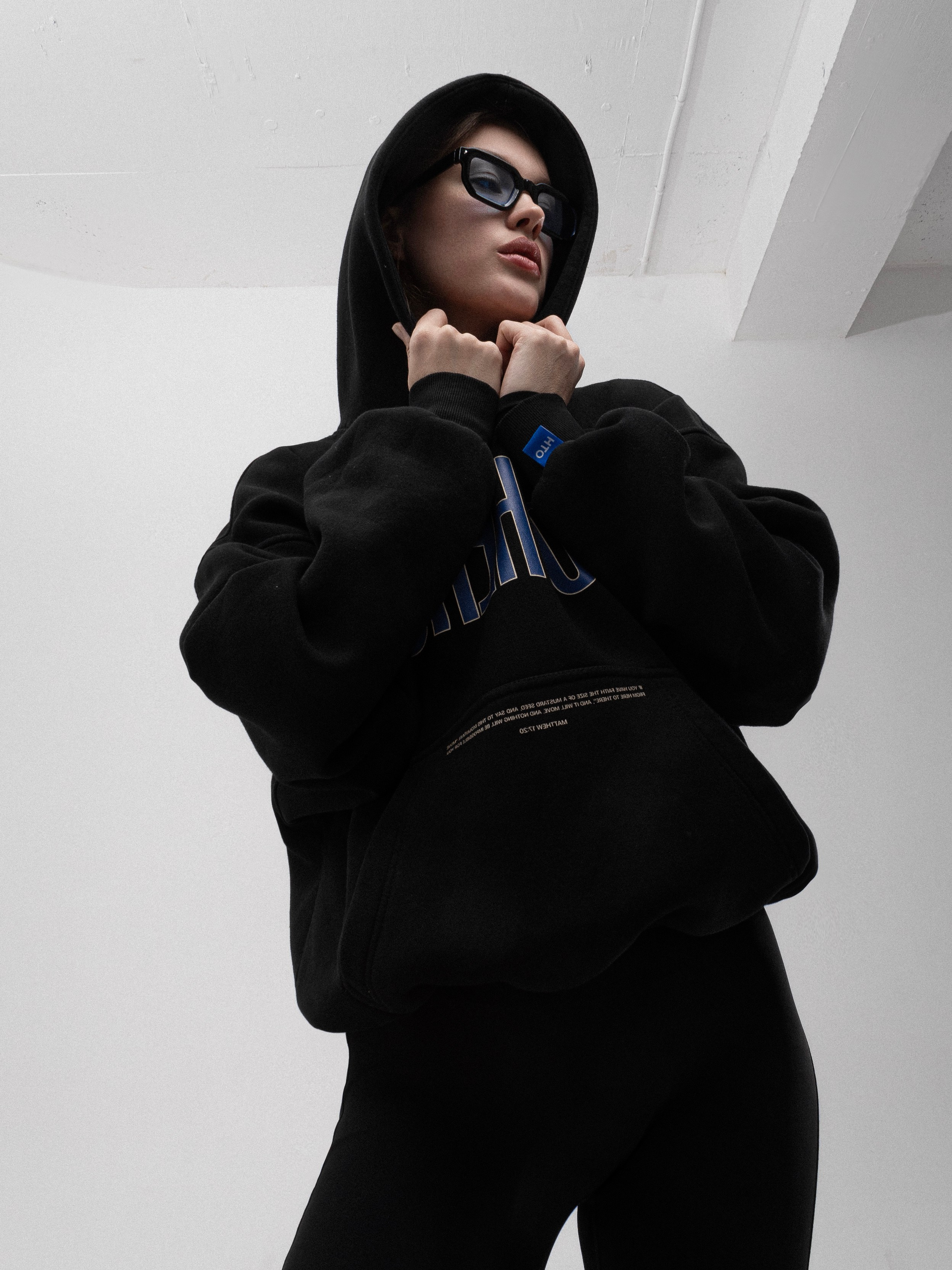 Виолетта. Фото для маркетплейсов в самых сочных локациях города Сочи