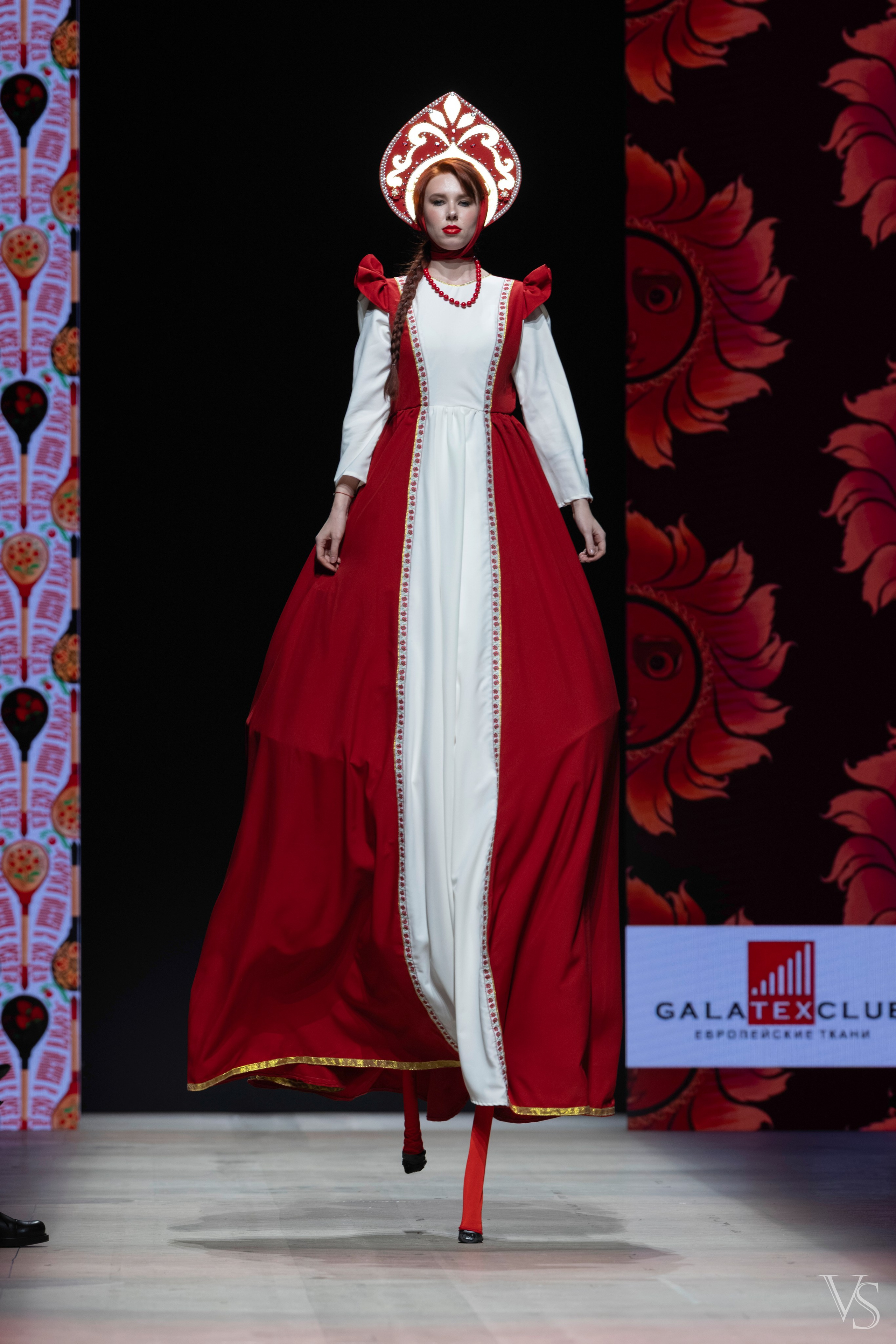 Неделя Российской моды. Манеж. РГУ Косыгина. Фотограф Виктор Степанов