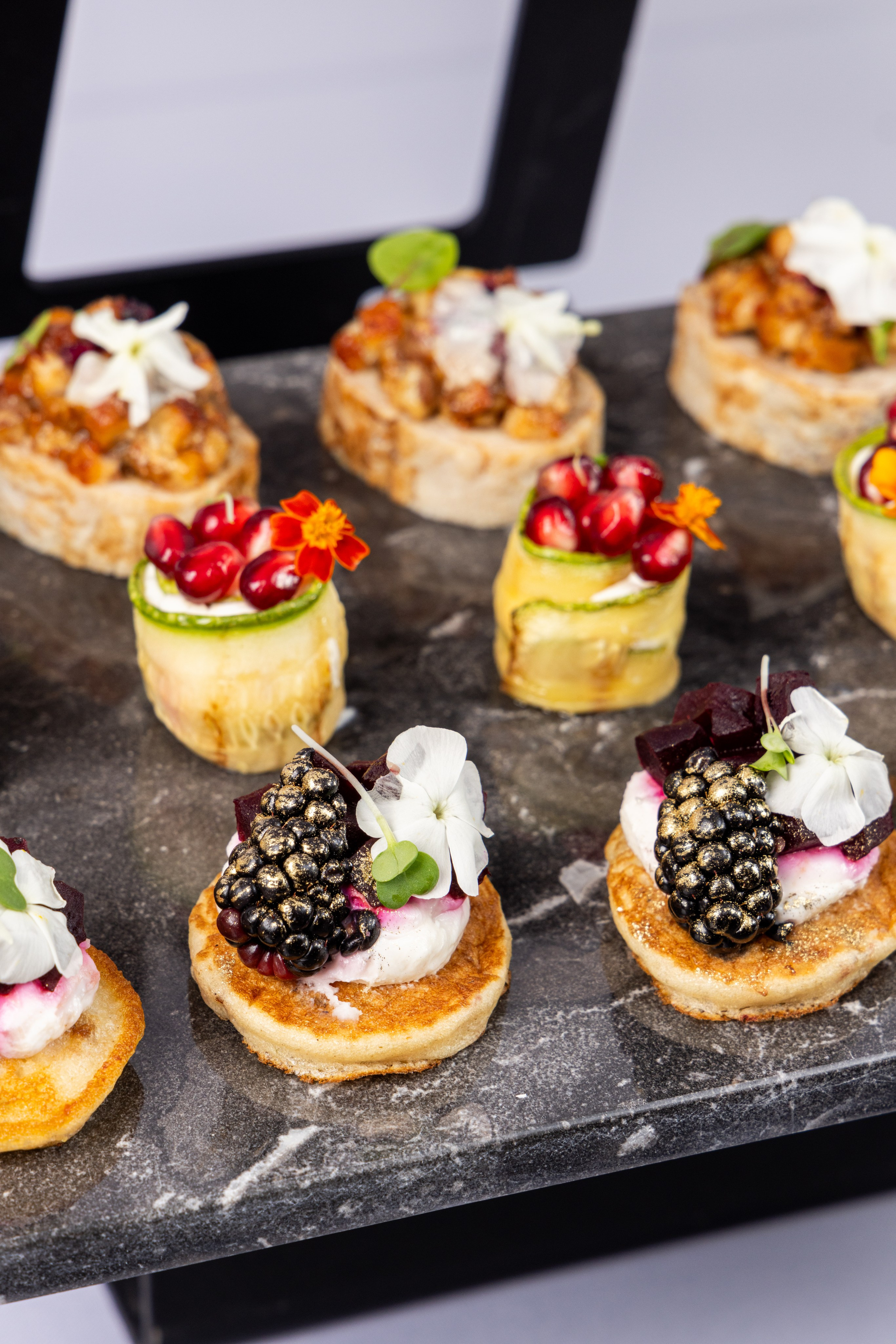 Первая кейтеринговая. Фудфотограф, фудстилист и сет дизайнер в Москве Алена Синицына