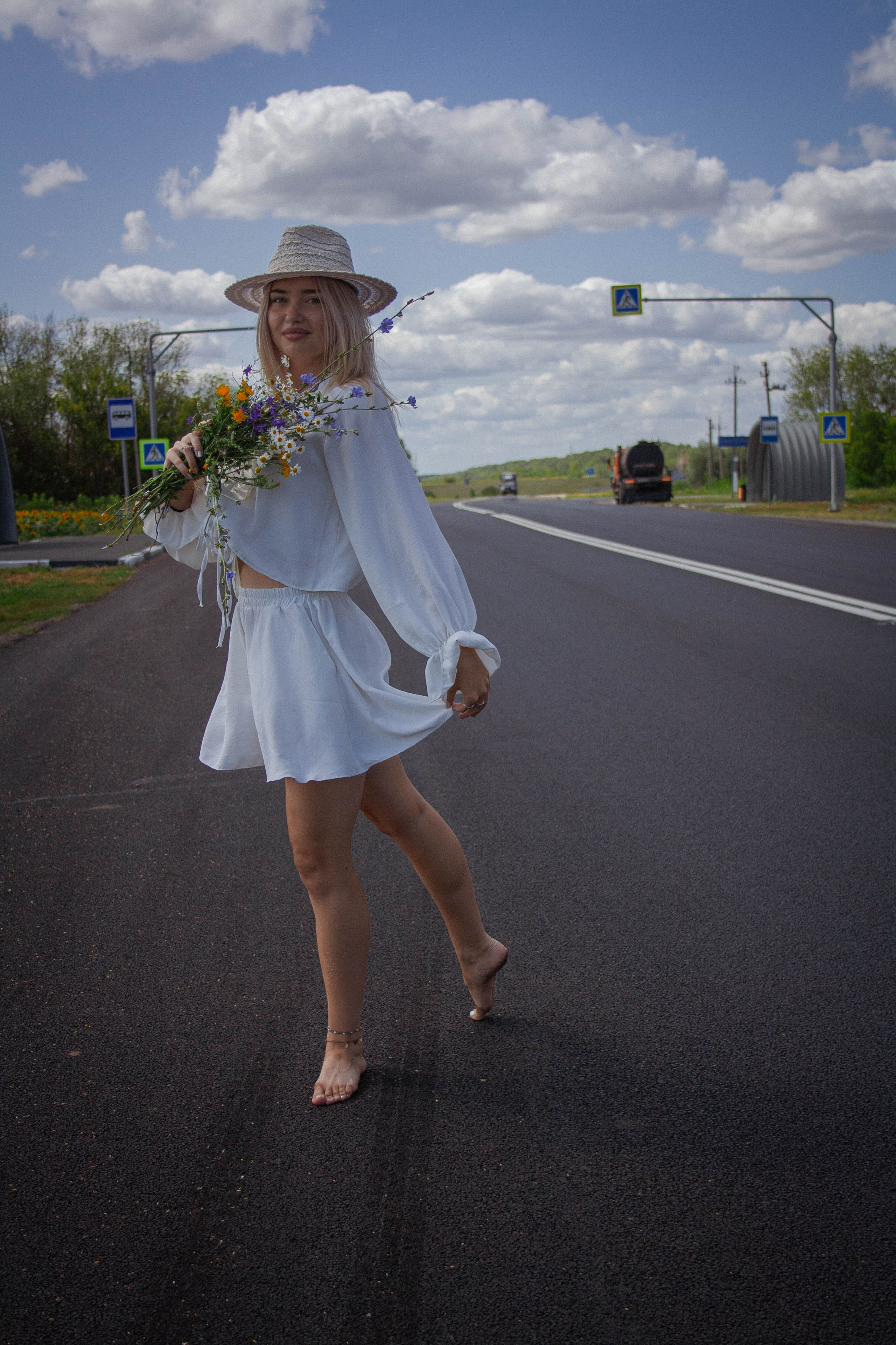 Настроение: уйти в поле с подсолнухами. Портретный фотограф в Саратове