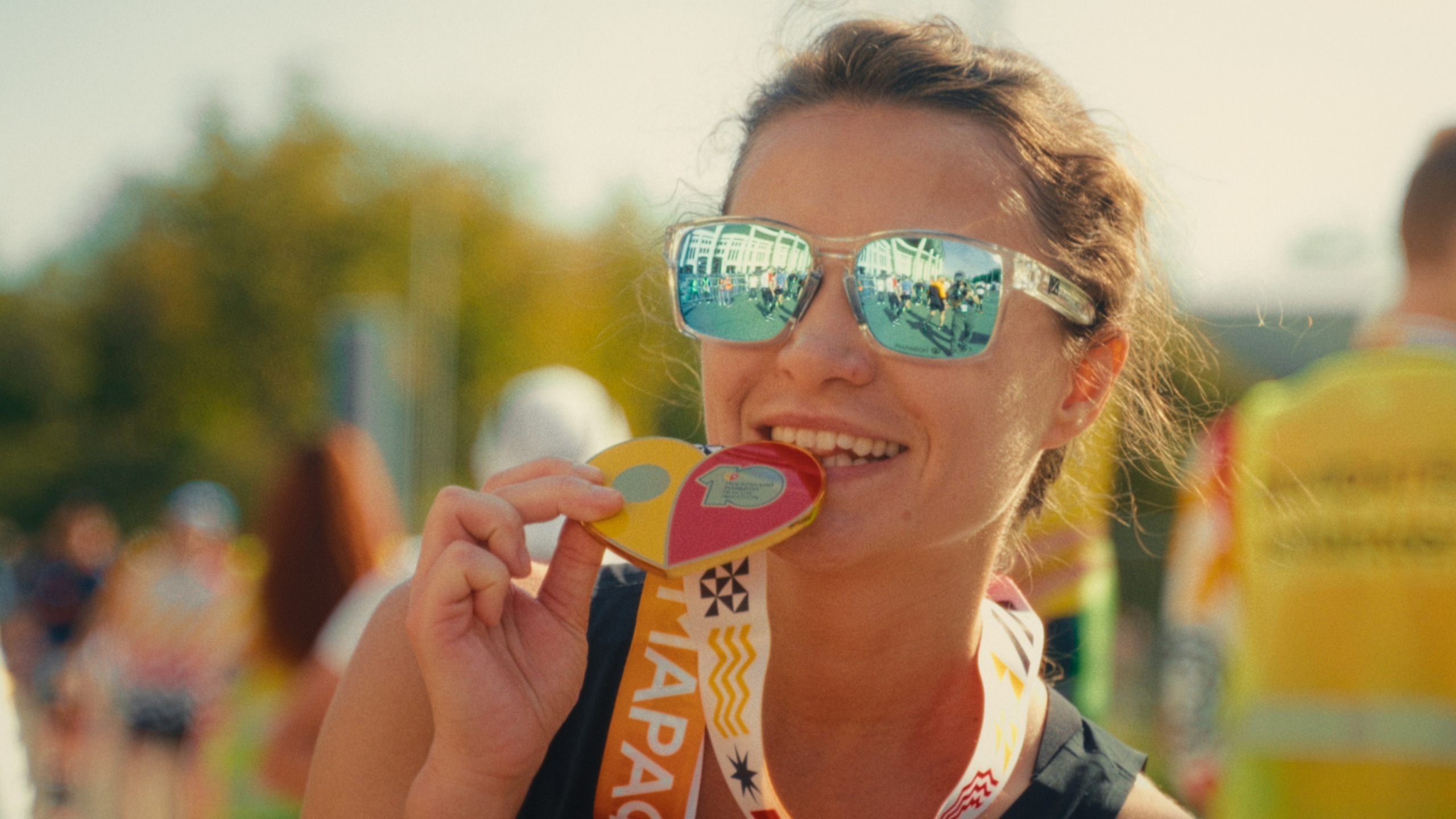 Документальный фильм Бегом по России, люди с неограниченными возможностями. Цветокоррекция кино, рекламы и клипов. В Алматы и по всему миру. Юрий Косяков