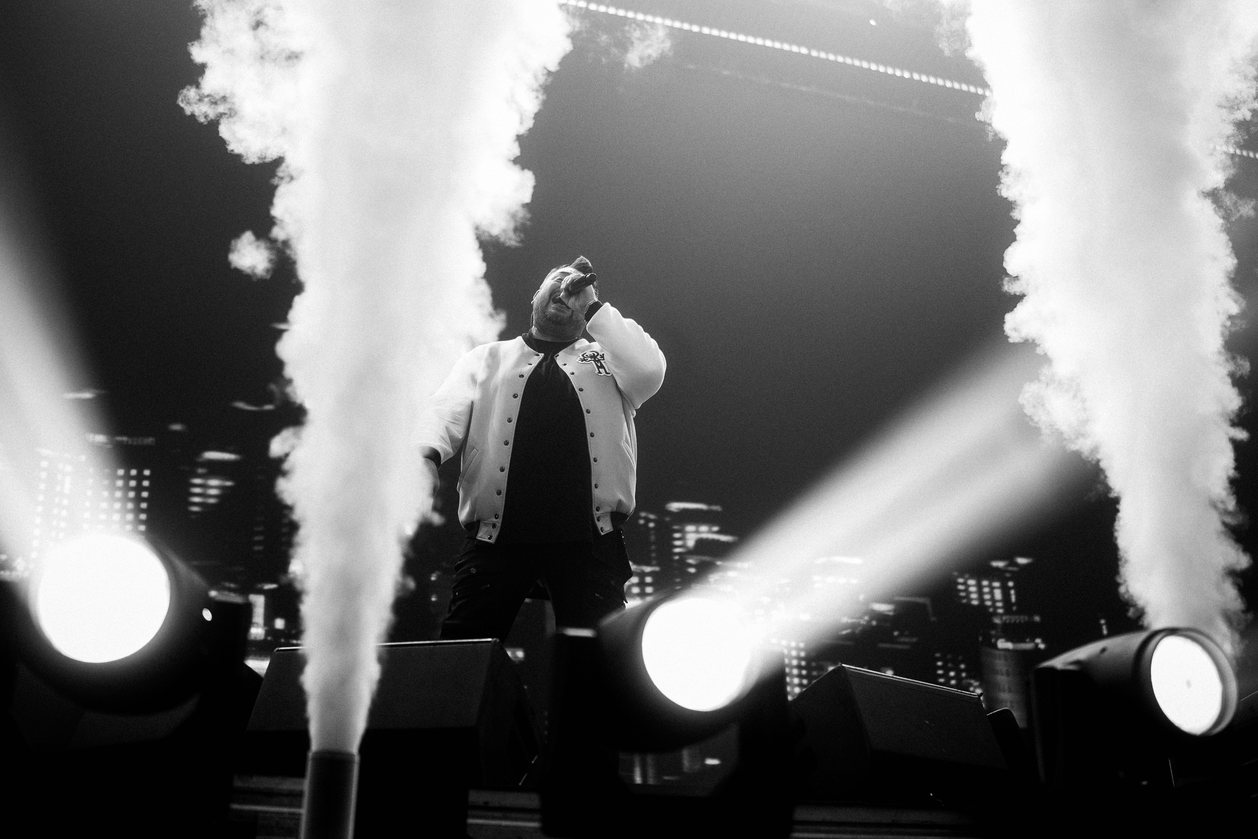 Сергей Жуков на концерте в ЛДС Юбилейный.