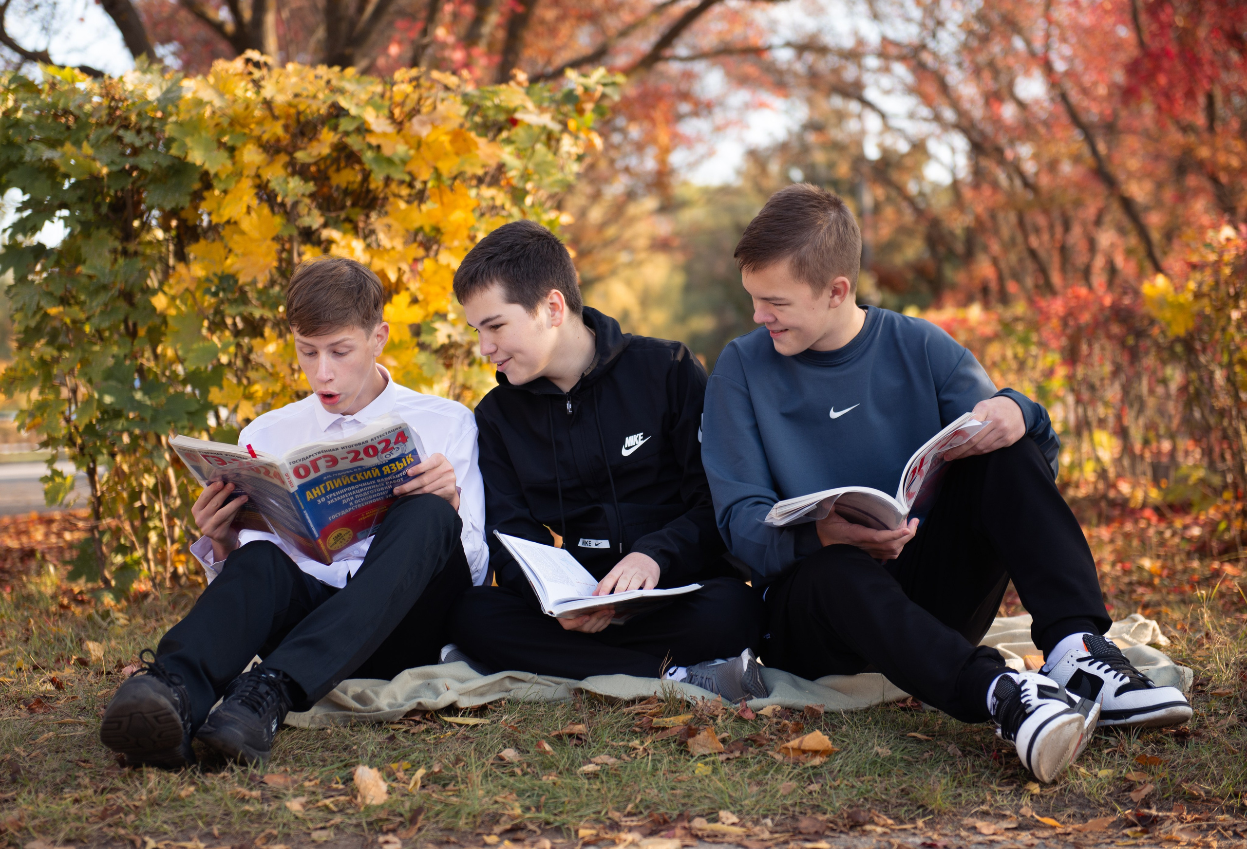 Выпускные альбомы 9-11 класс. Фотограф в Новомичуринске Наталья Малиновская