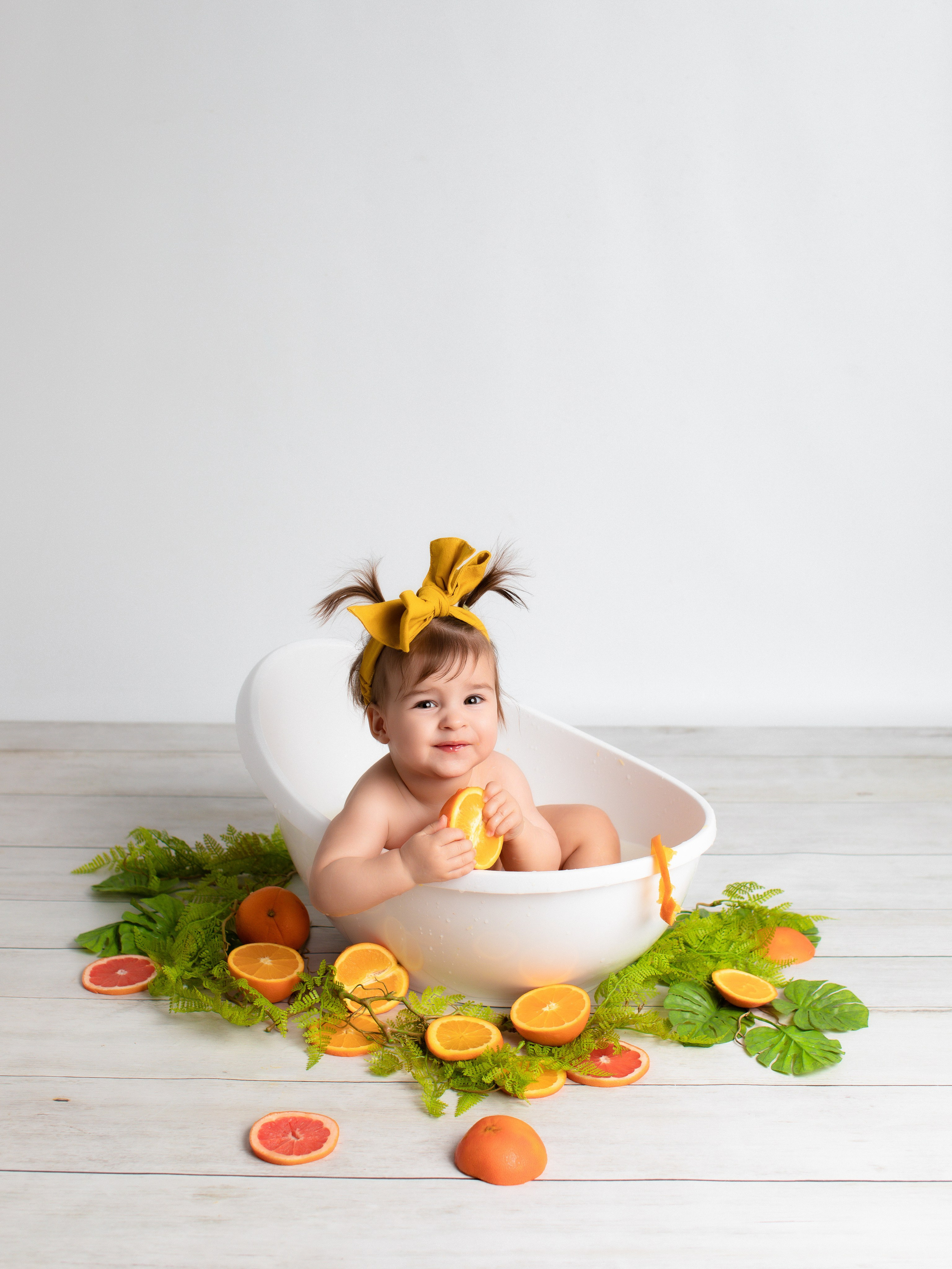 Молочные ванночки (доплата 1000 руб). Фотограф новорождённых и детей до года на КМВ