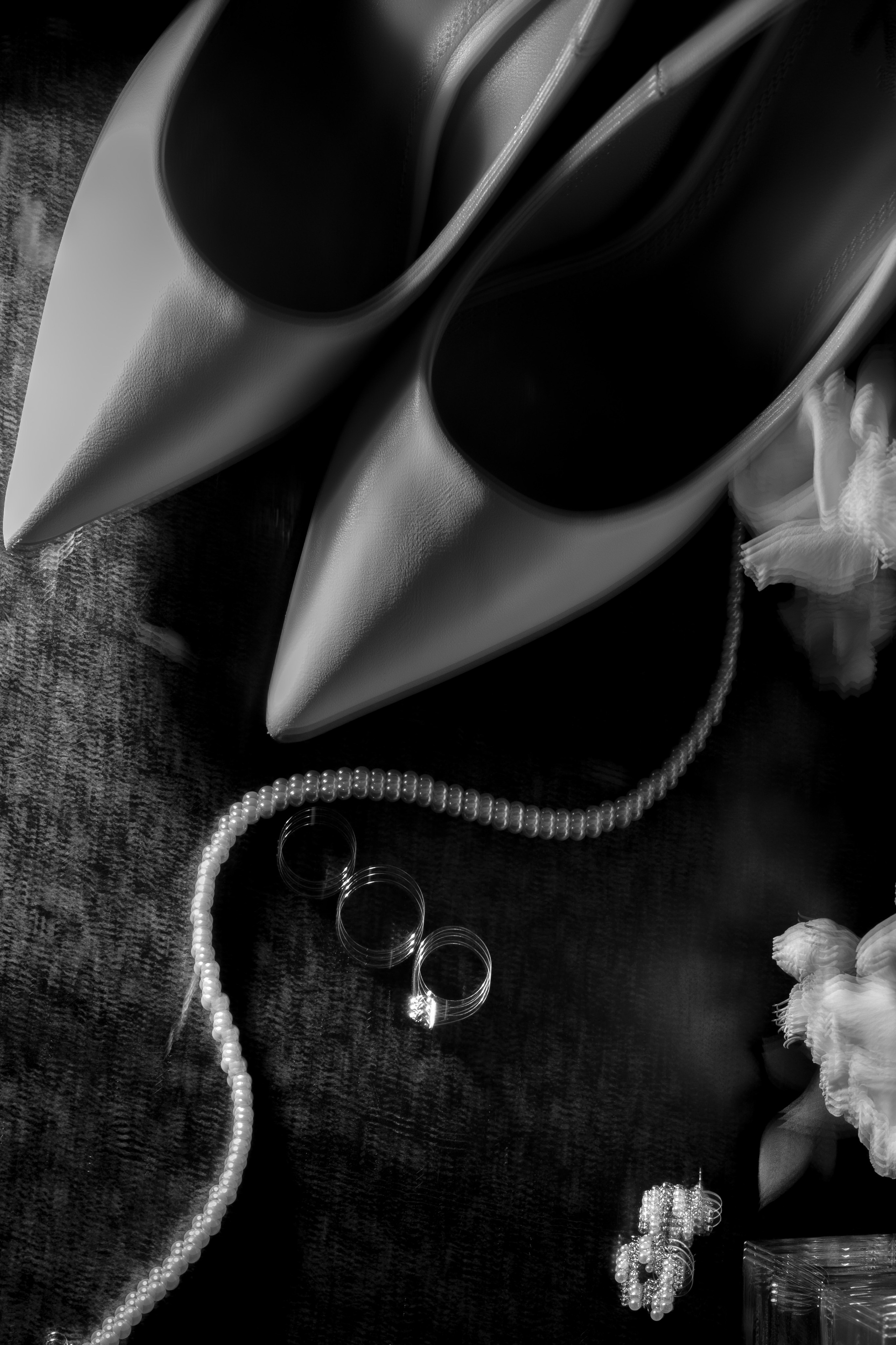 Свадебная фотосессия в отеле Чайковский г. Калининград. Свадебный фотограф Калининград