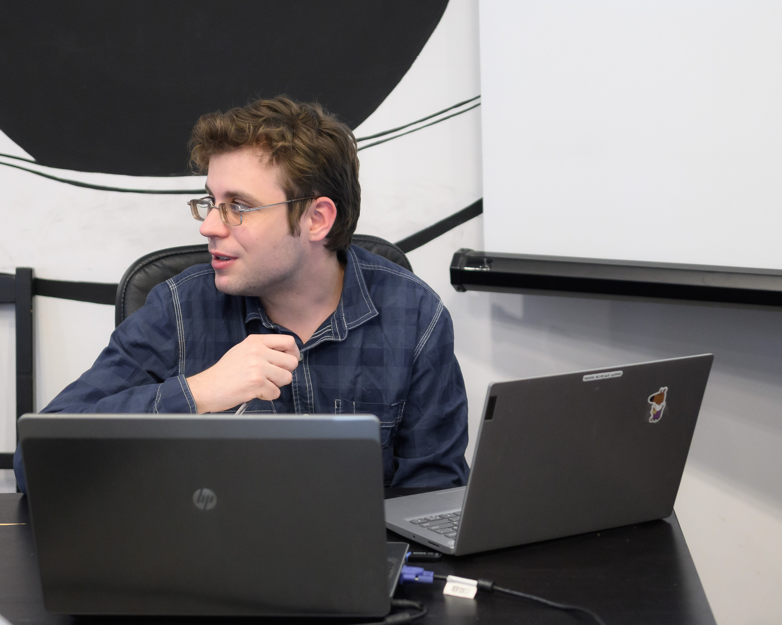 Научный круглый стол. Ларичев Алексей — индивидуальный и репортажный фотограф Москва