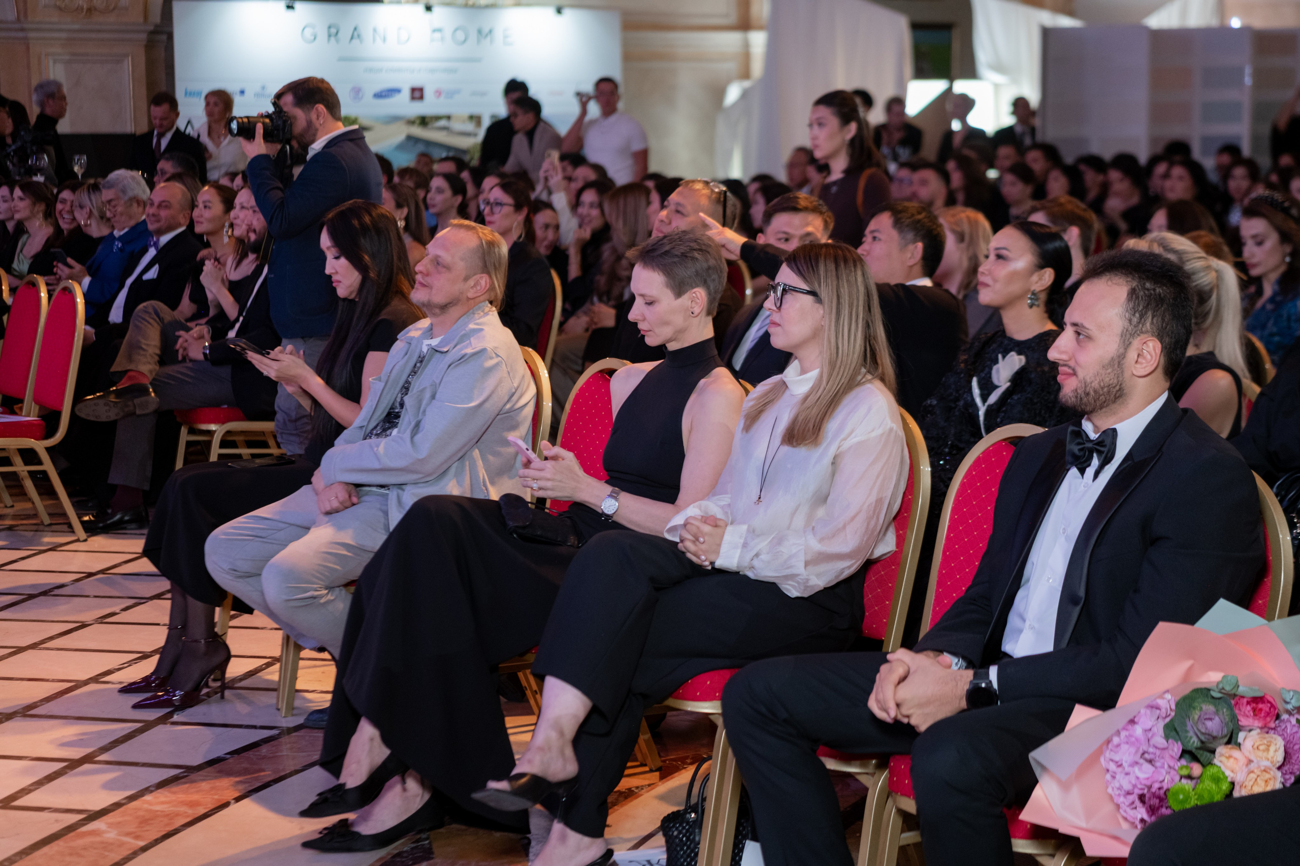 Tanu Creative 16.10.2025. Фотограф Астана, Алматы