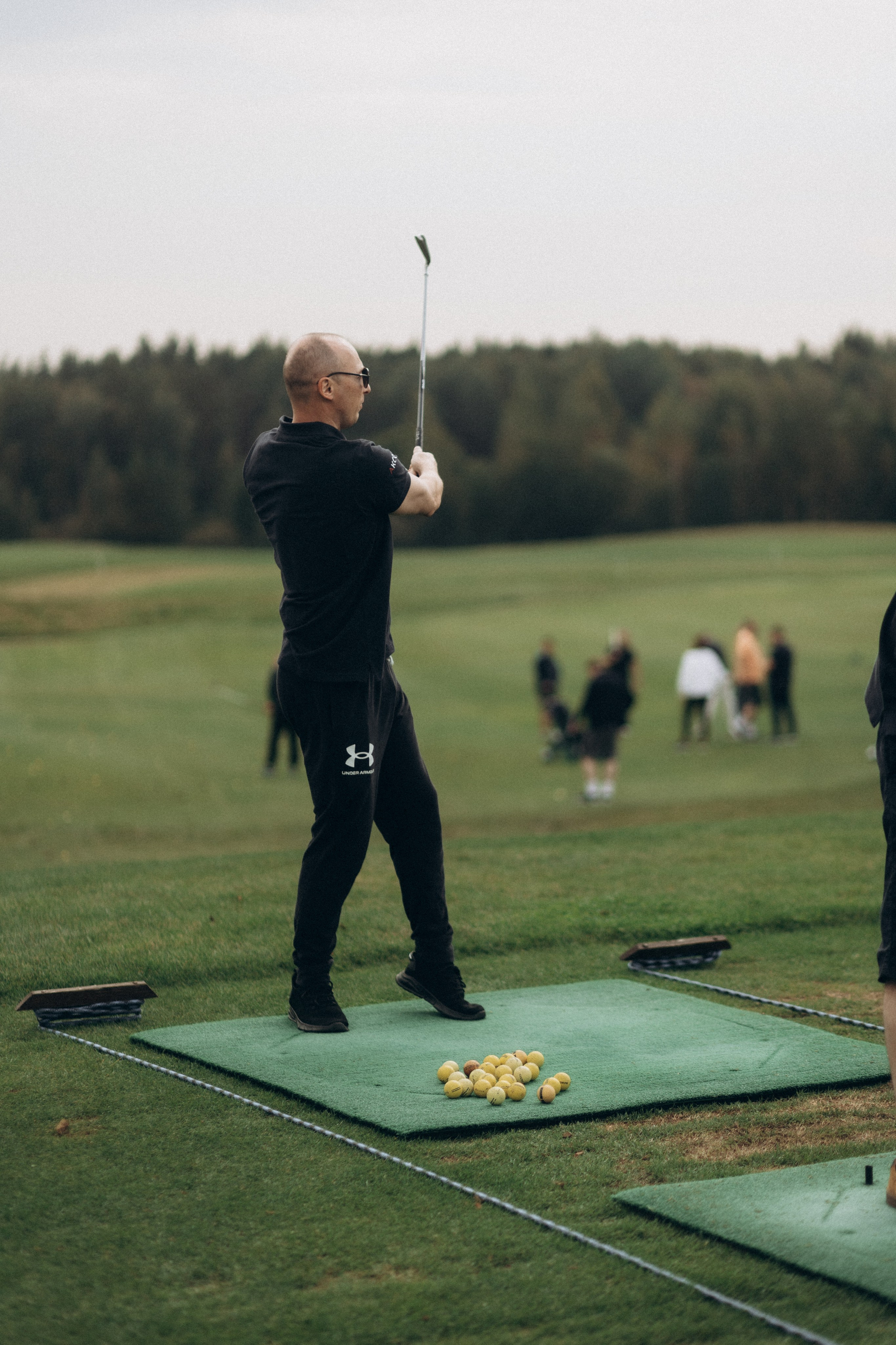 Корпоратив компании Аксон «игра в гольф». Фотограф Артем Бросов в Санкт-Петербурге и Дубае