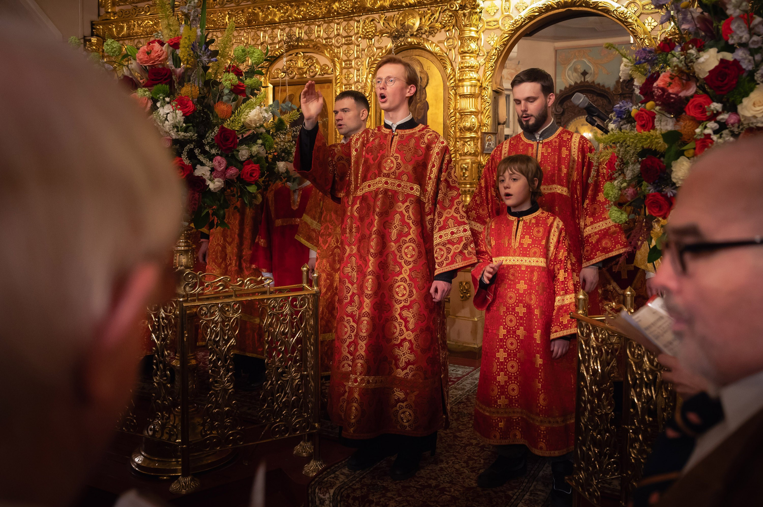 Богородский храм. Пасха. Полунощница, Божественная литургия. Антон и Татьяна Денисенко — В храме