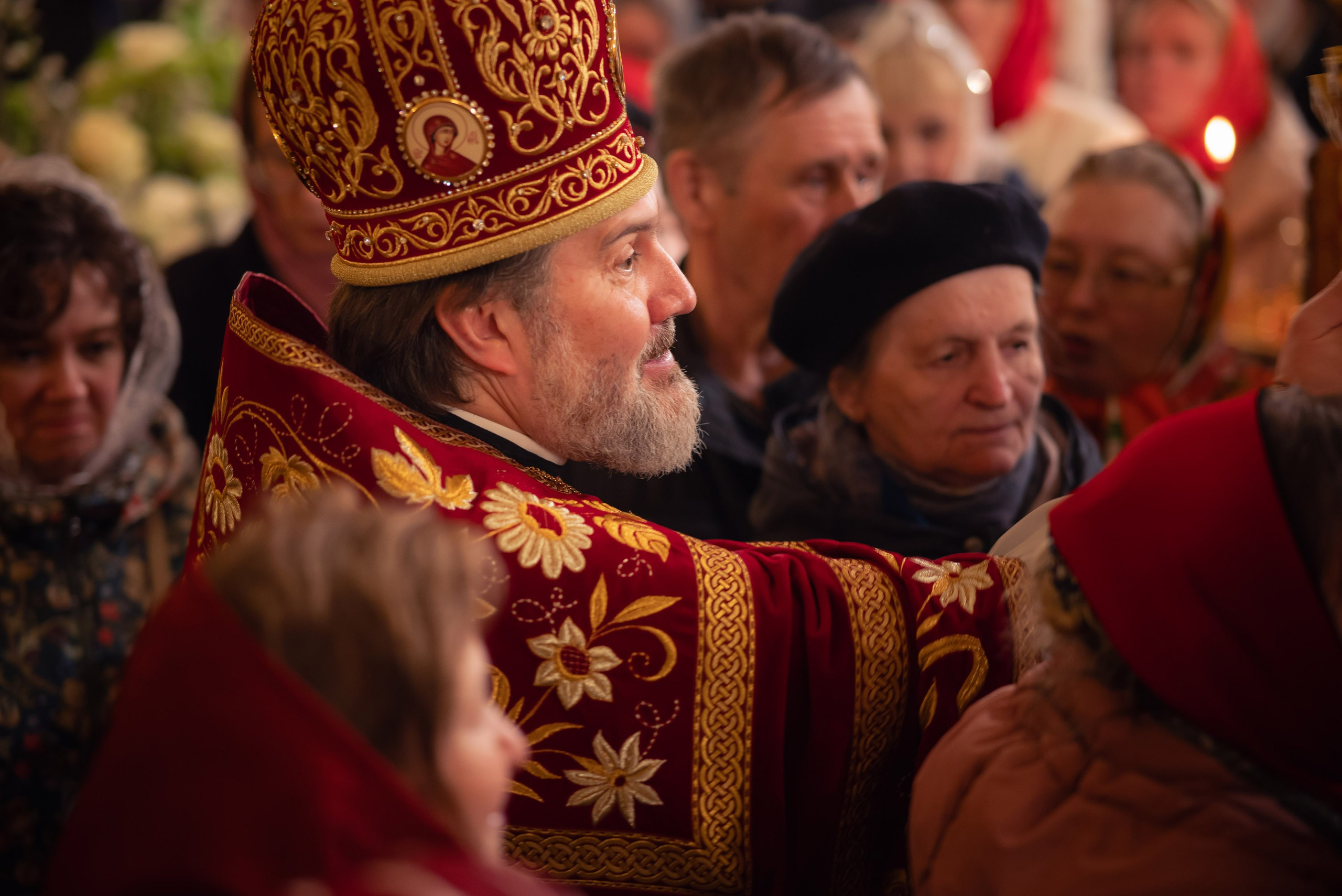 Богородский храм. Пасха. Полунощница, Божественная литургия. Антон и Татьяна Денисенко — В храме