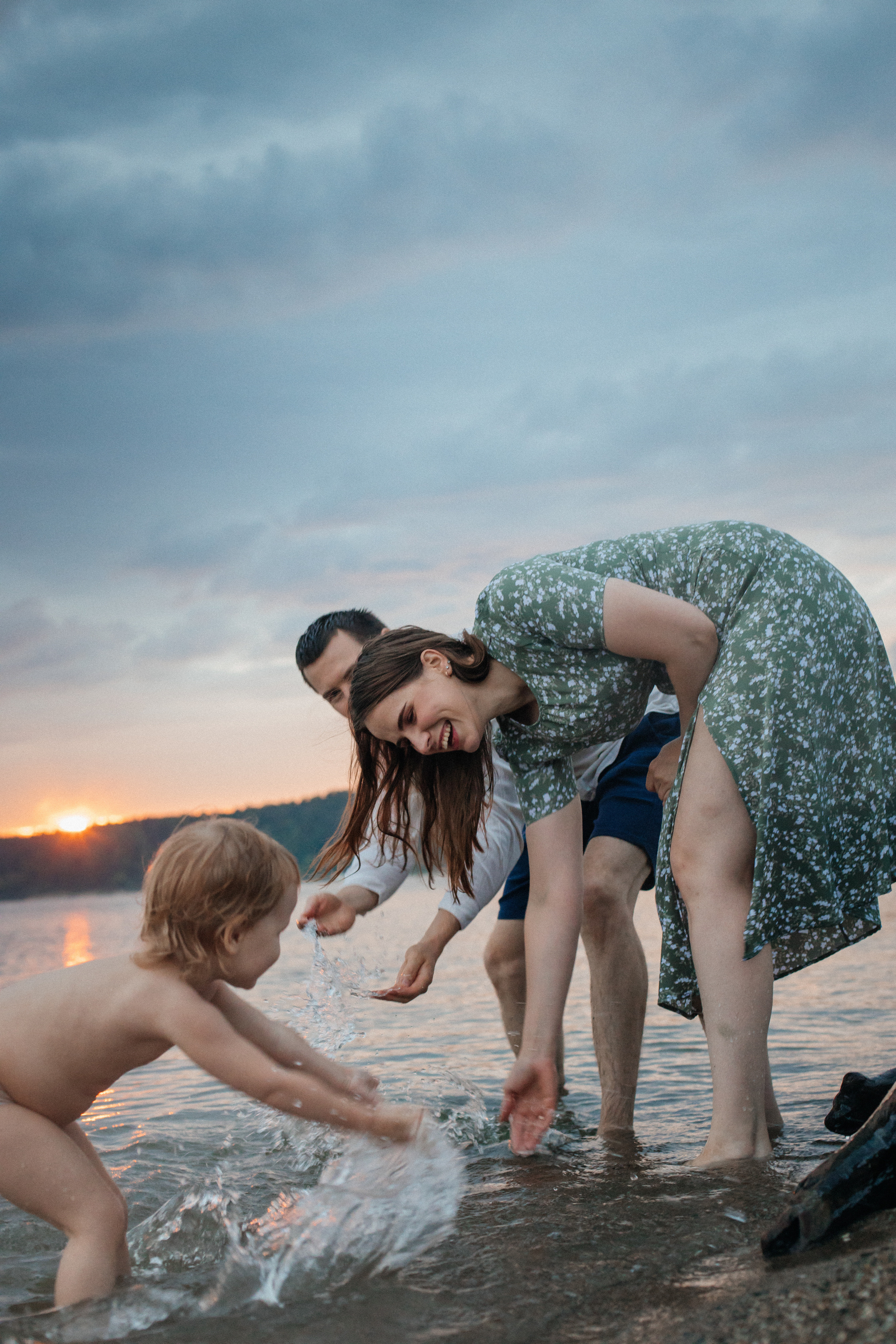 Прогулка на берегу. Семейный и портретный фотограф в Новосибирске Мария Хлебус