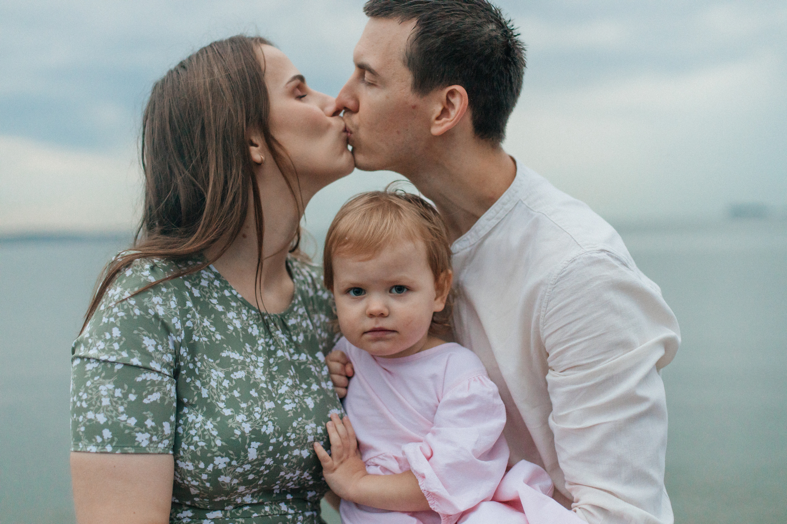 Прогулка на берегу. Семейный и портретный фотограф в Новосибирске Мария Хлебус