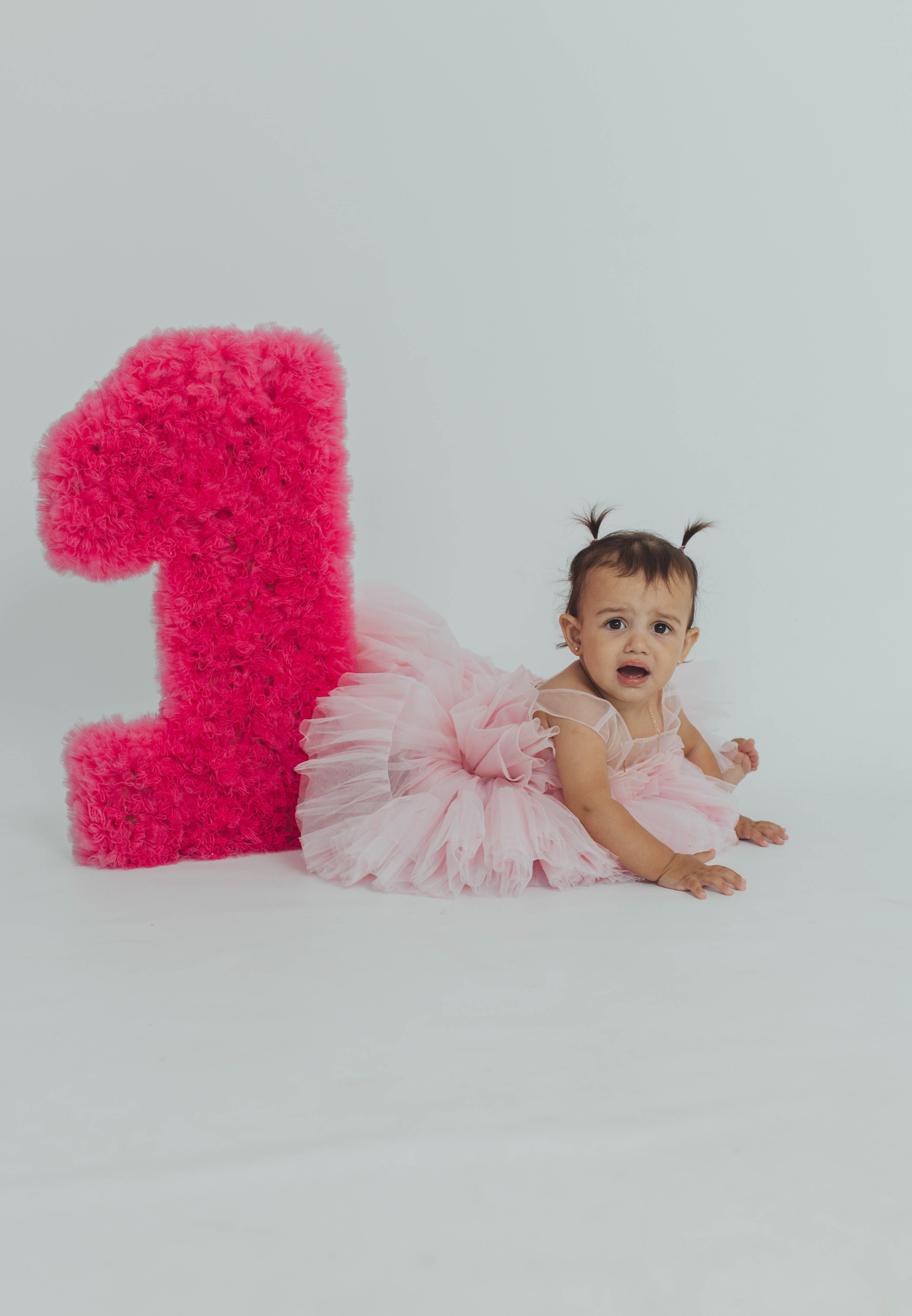 Годик в студии. Фотограф новорожденных и семей с детьми Севастополь