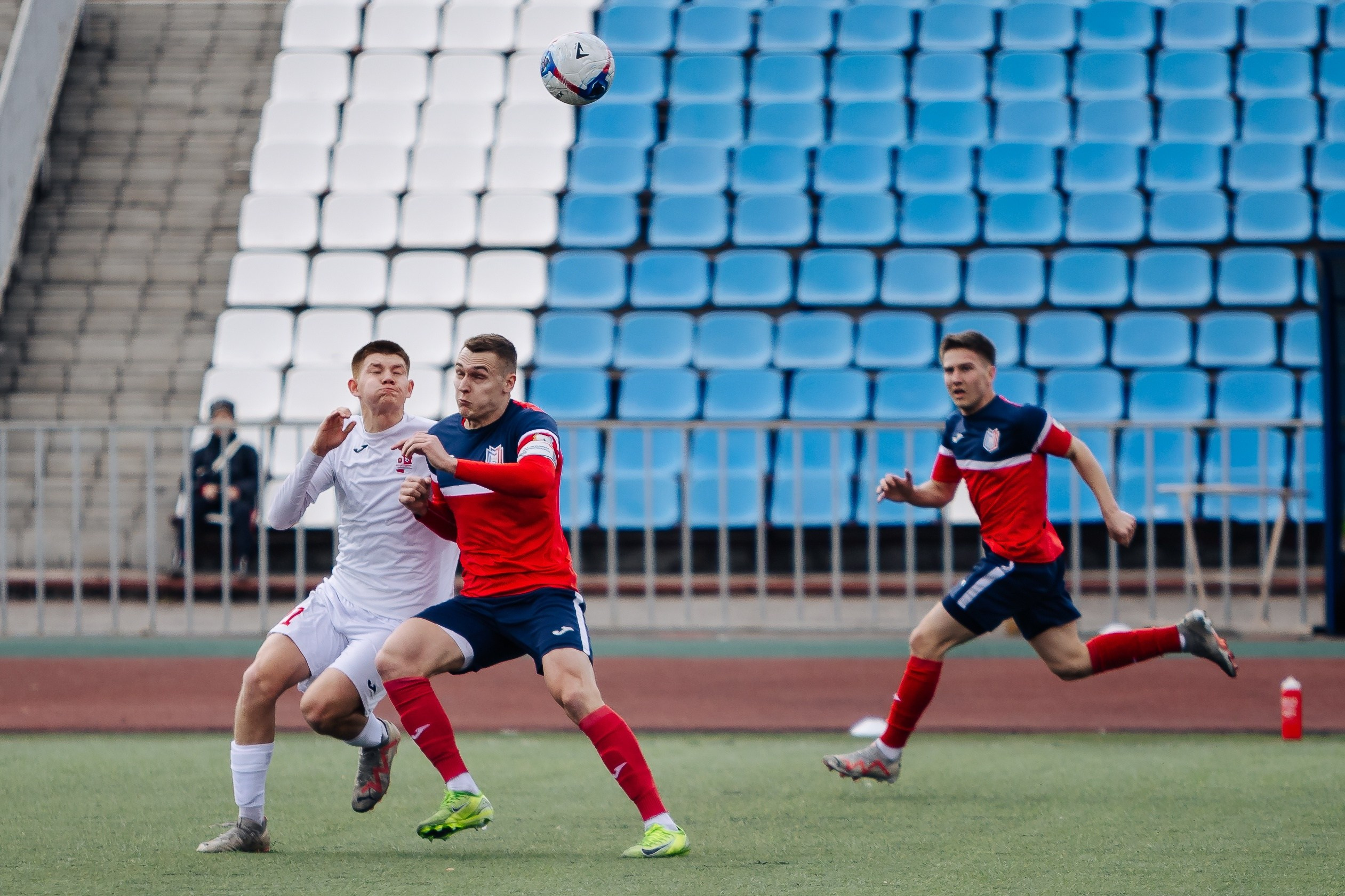 ФК «Металлург-Магнитогорск» vs ФК «ОСШ-Челябинск-М» // 05.04.25. Денис Прохоров Фотограф в г. Магнитогорск