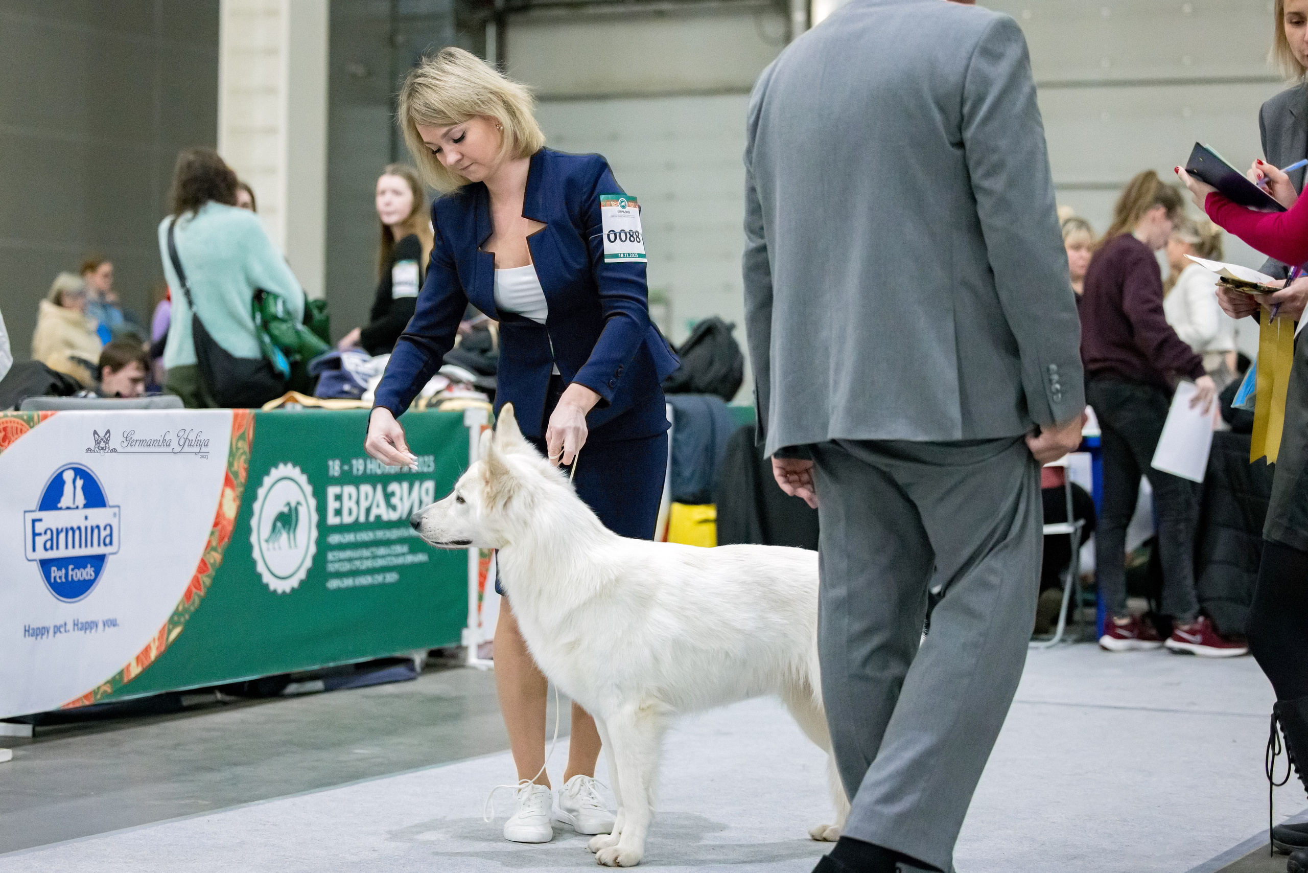 ЕВРАЗИЯ 18-19.11.2023. Фотограф-анималист Юлия Германика