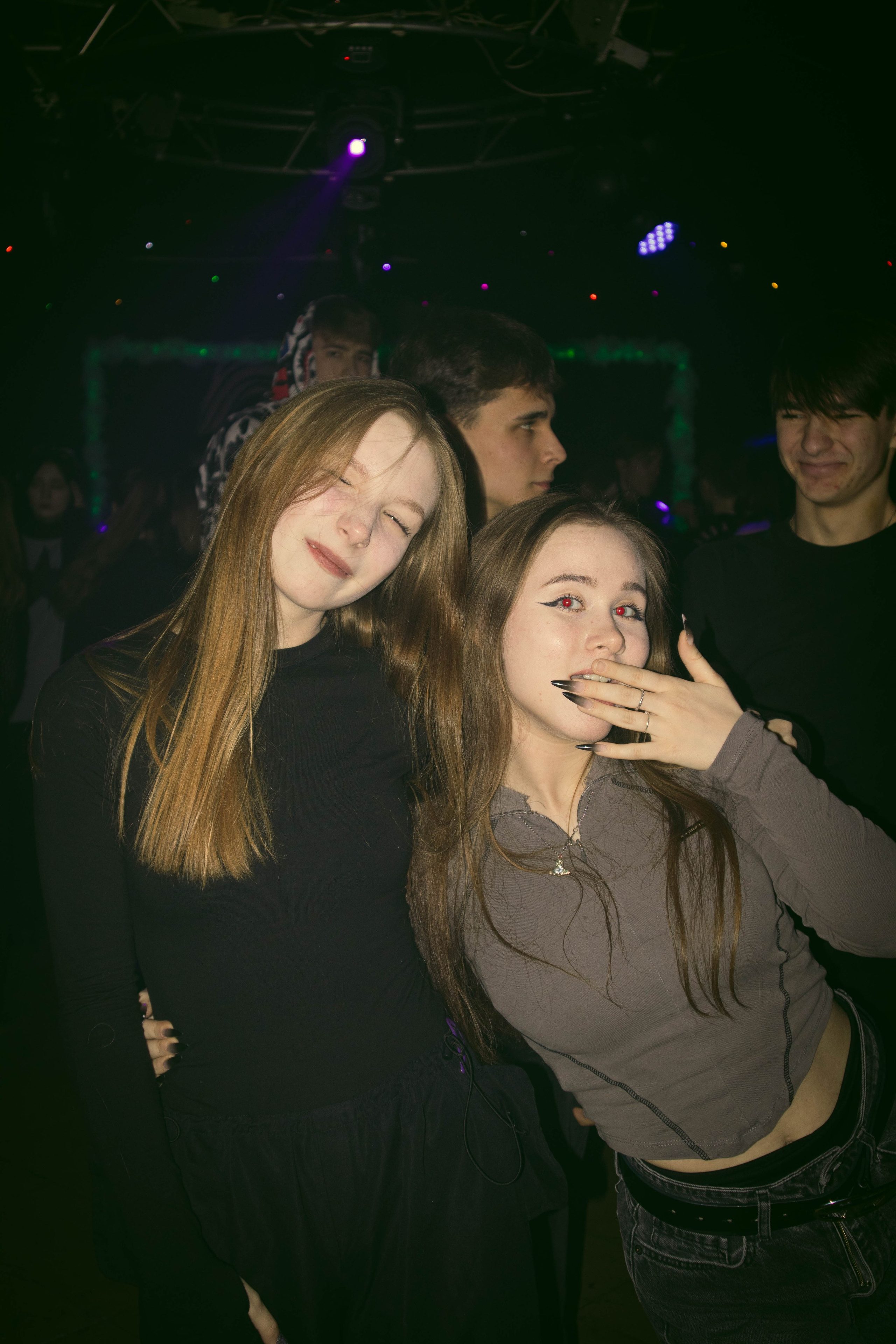 MOSHPIT. Фотограф и видеограф в Бугульме Аня Трутнева