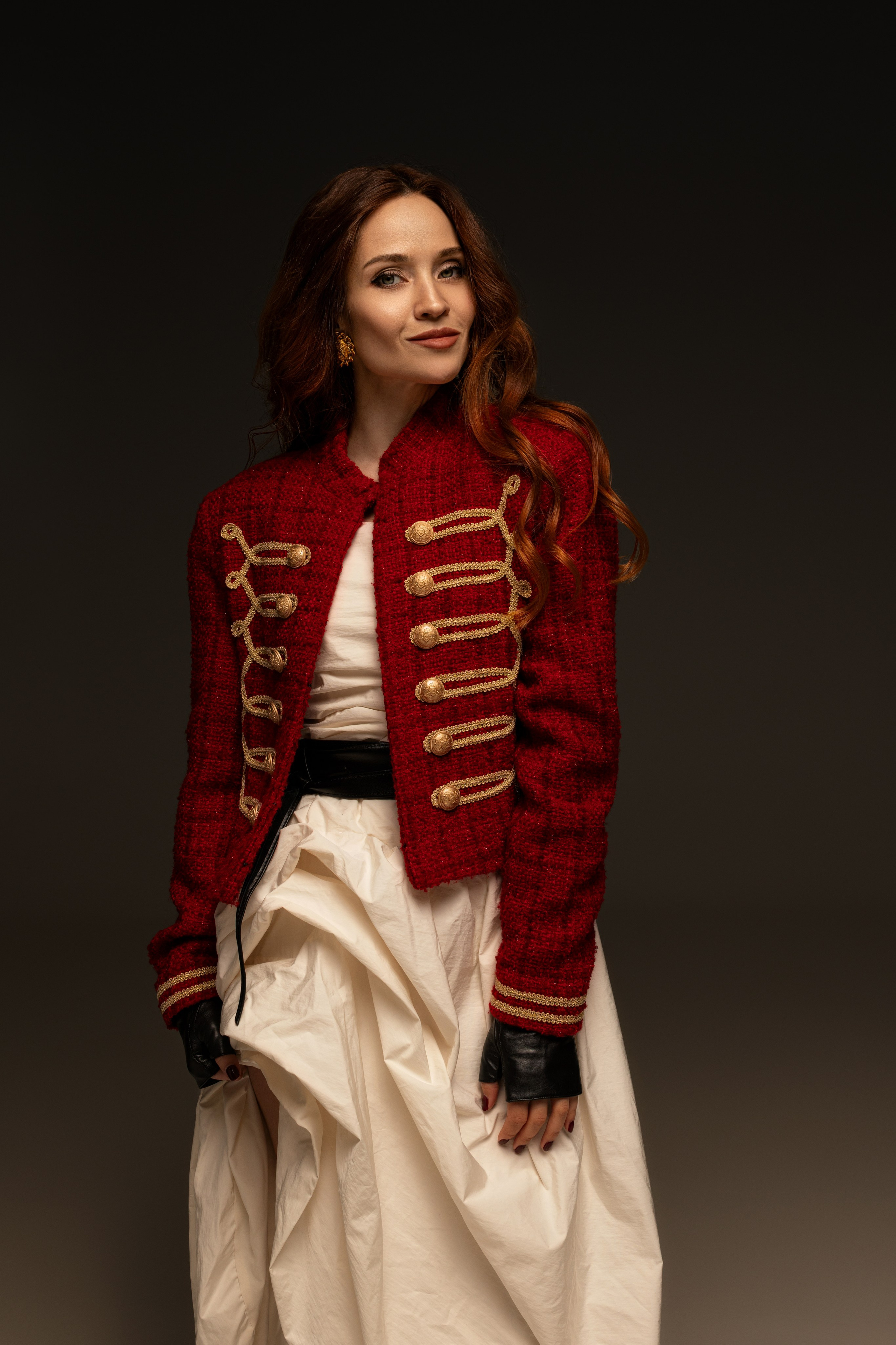 Студийная съемка с Еленой на циклораме с импульсным светом в формате для «себя». Дмитрий Шульгин, портретный фотограф в Воронеже