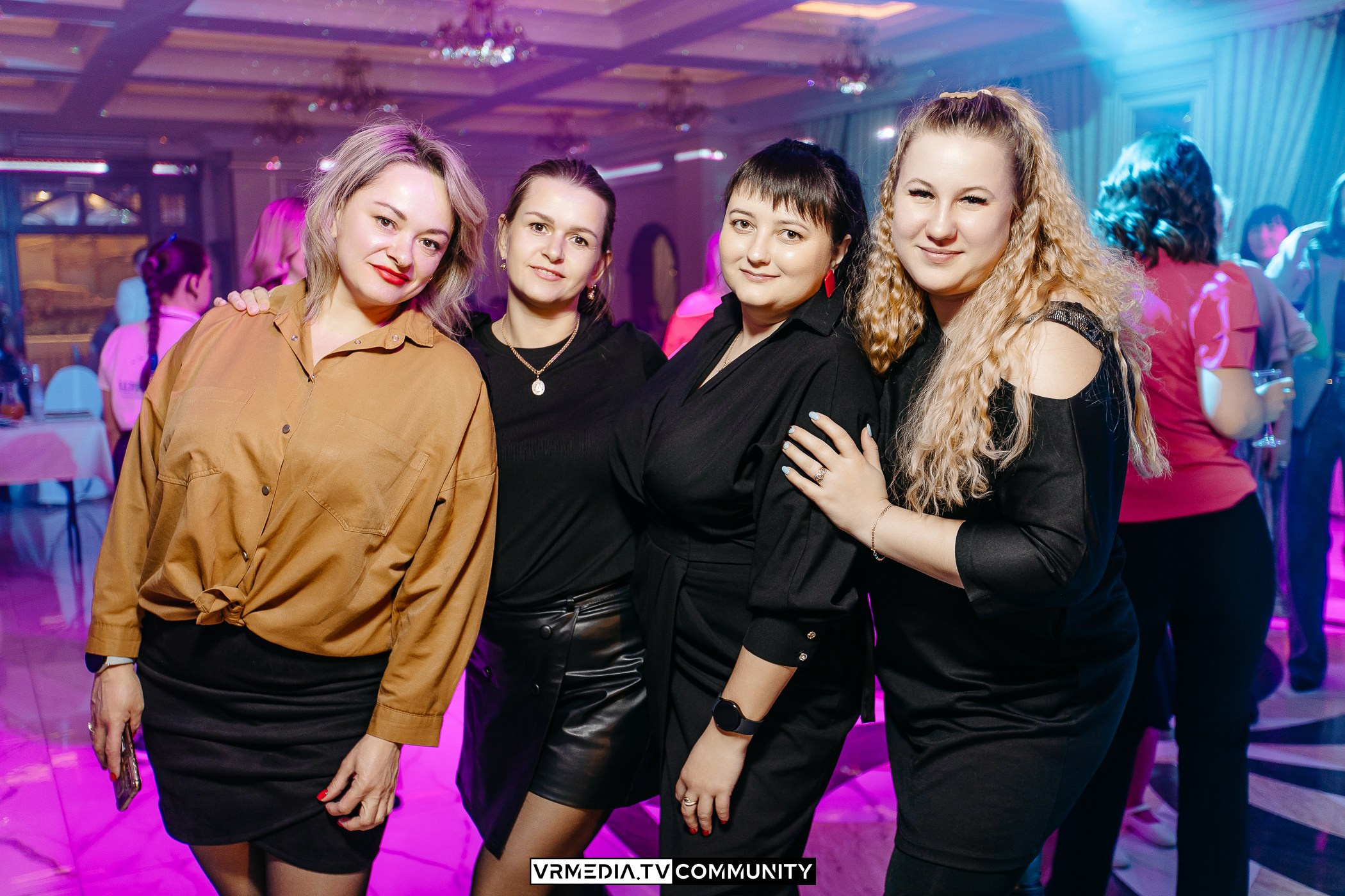 Международный женский день в ресторане «Лазурный Берег»