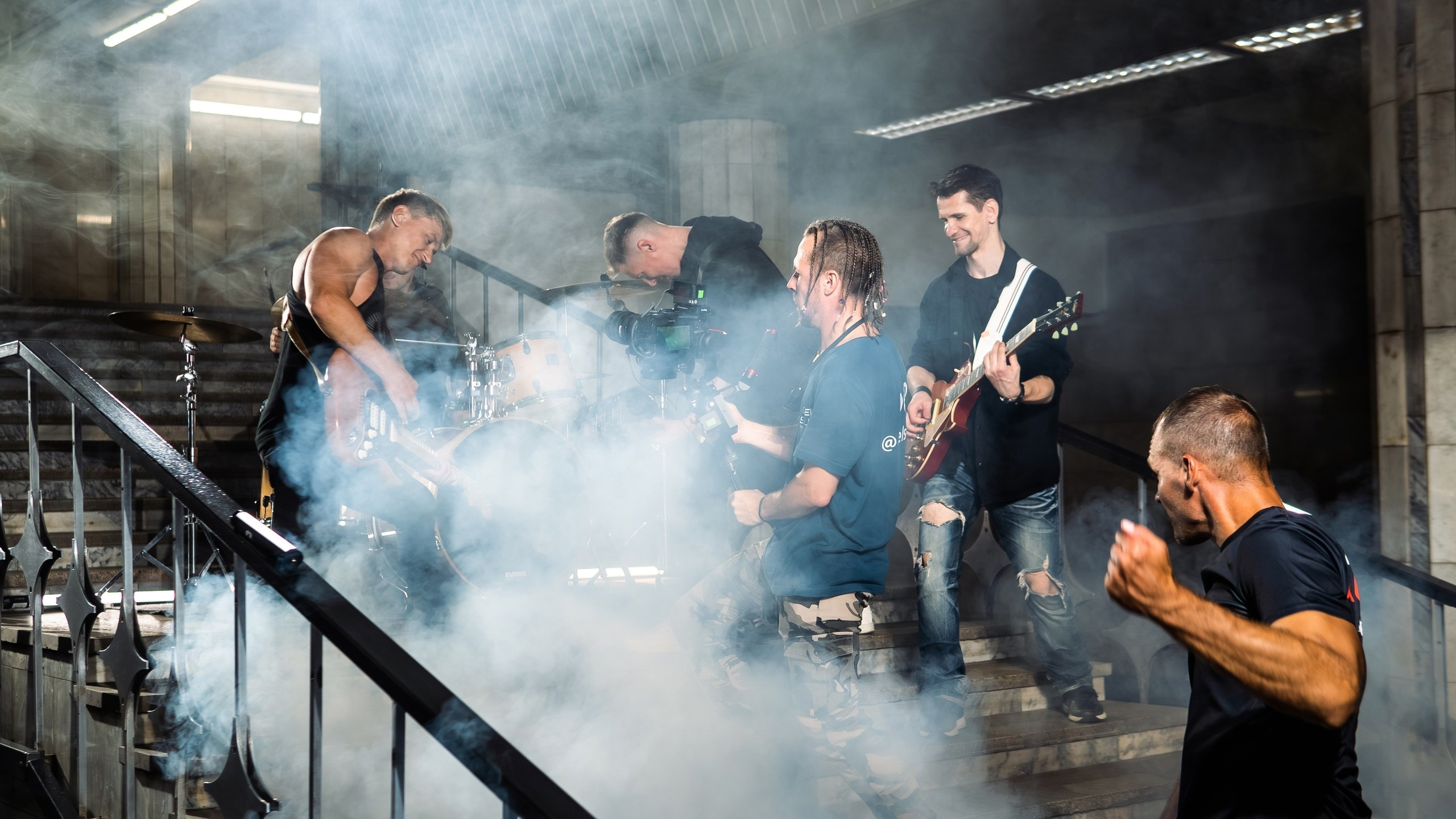 Фотосессия в метро, съемки клипа в Новосибирске