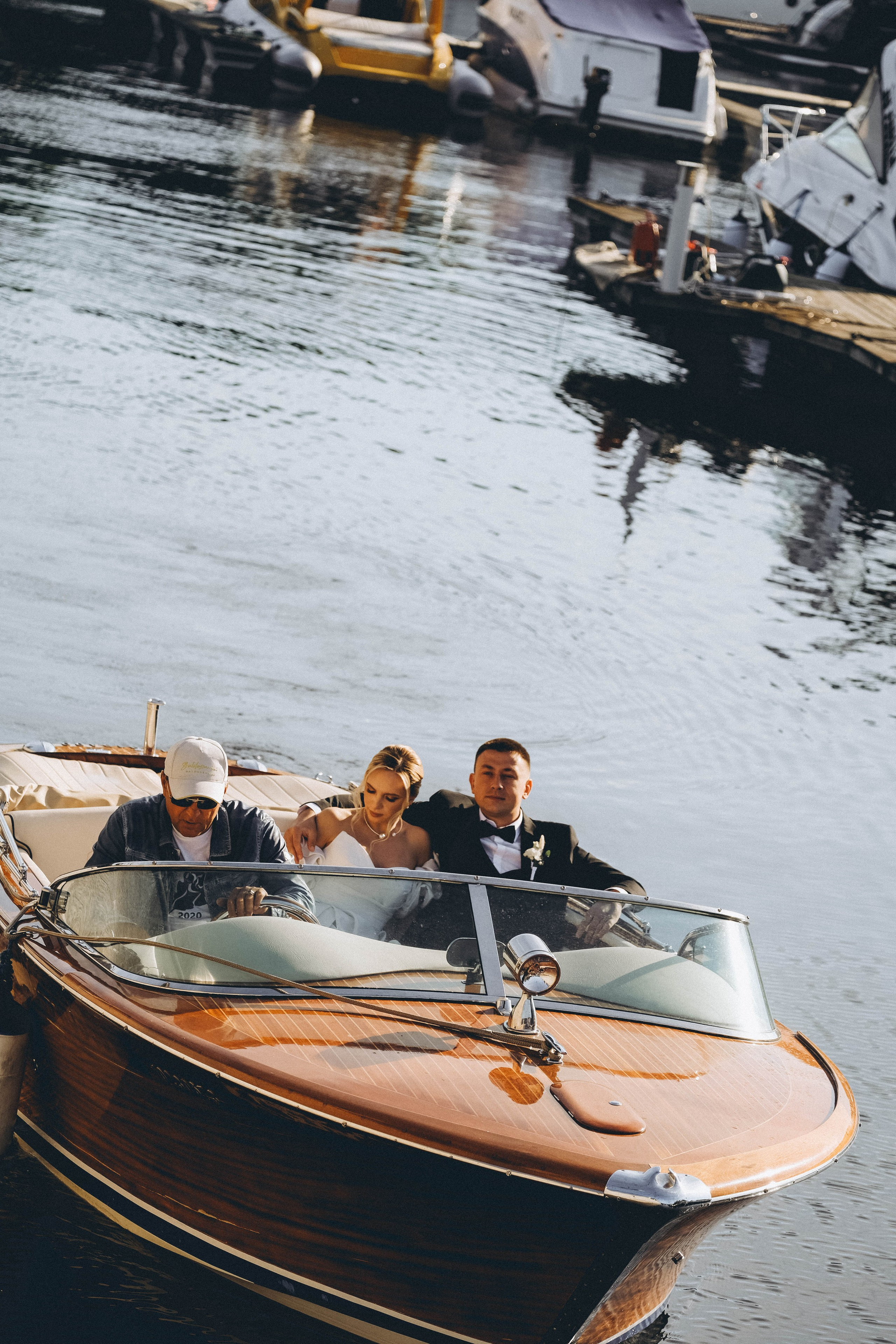 СВАДЕБГНАЯ ПРОГУЛКА ПО КАНАЛ САНКТ-ПЕТЕРБУРГА НА КАТЕРЕ. Профессиональный фотограф, Санкт-Петербург — Виктория Богомолова