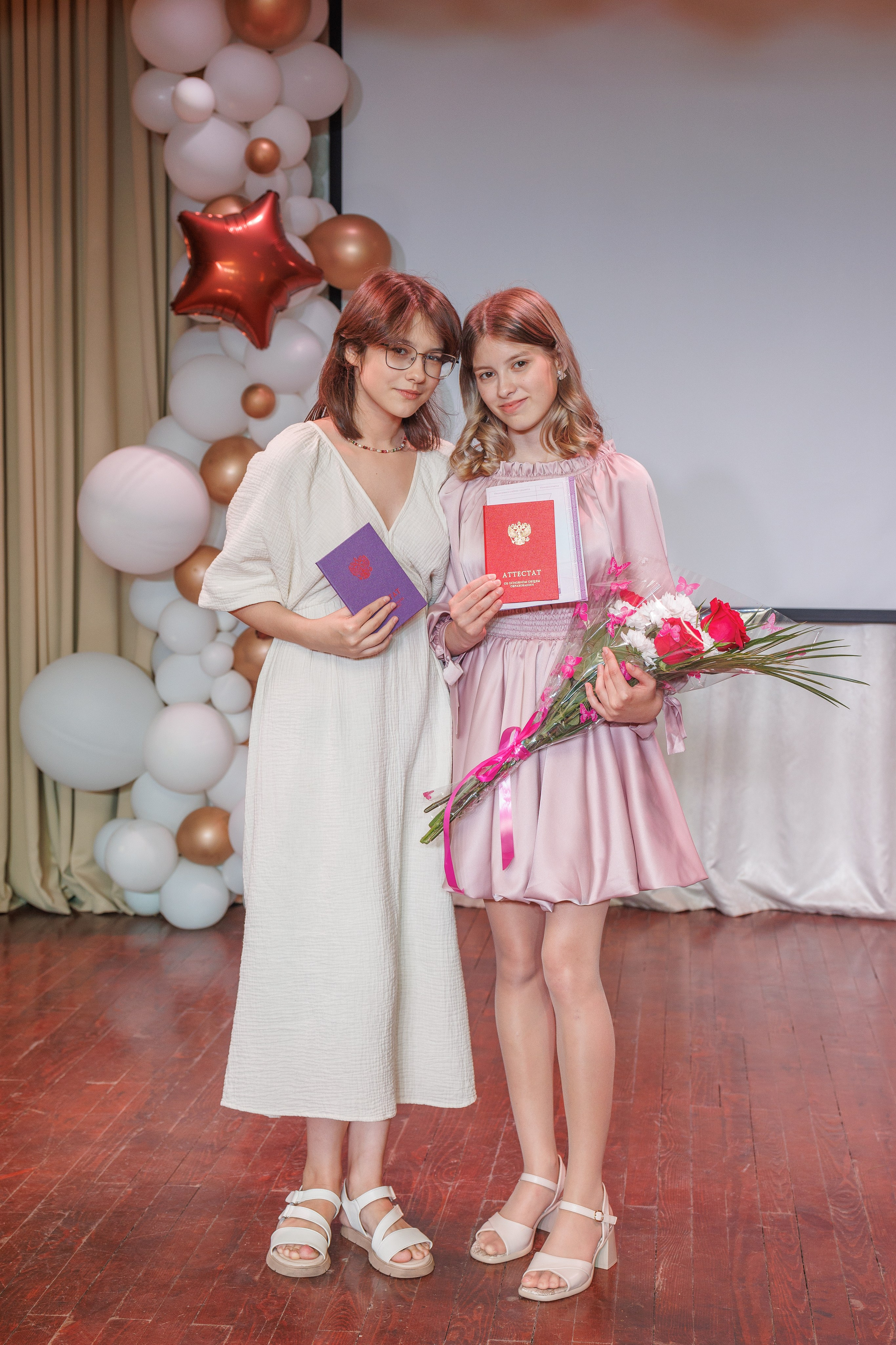 Вручение аттестатов. Свадебный и семейный фотограф в Новосибирске Ирина Дорошкова