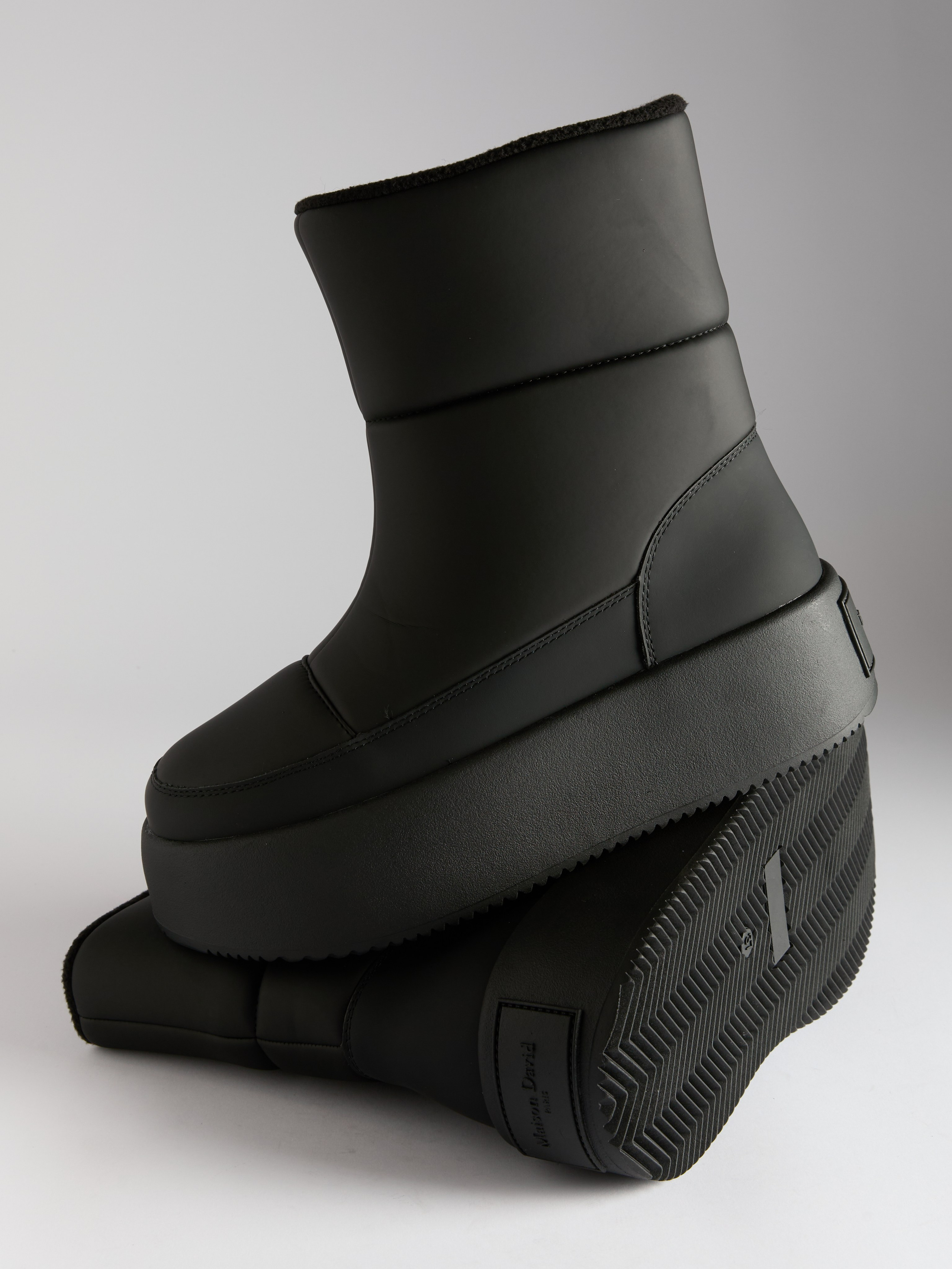 Предметный фотограф в Москве Евгений Шубин