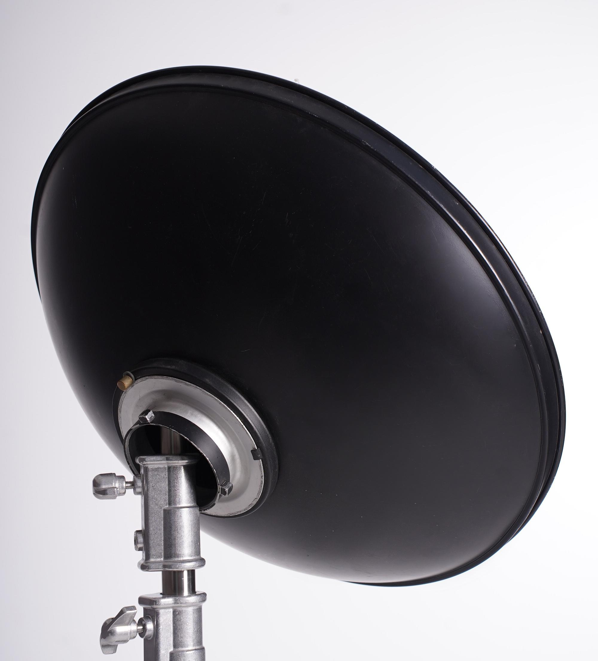 Современное оборудование в нашей студии и очень много реквизита. Фотостудия LUNA — аренда циклорамы и фотозон в Екатеринбурге