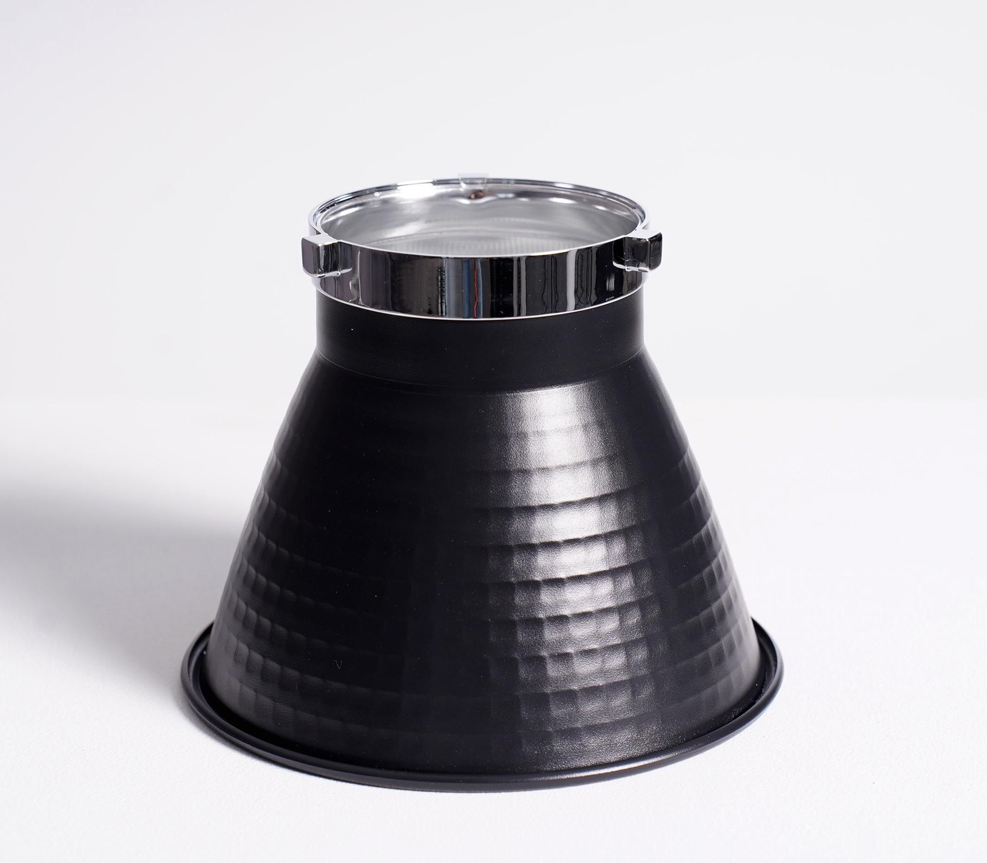 Современное оборудование в нашей студии и очень много реквизита. Фотостудия LUNA — аренда циклорамы и фотозон в Екатеринбурге