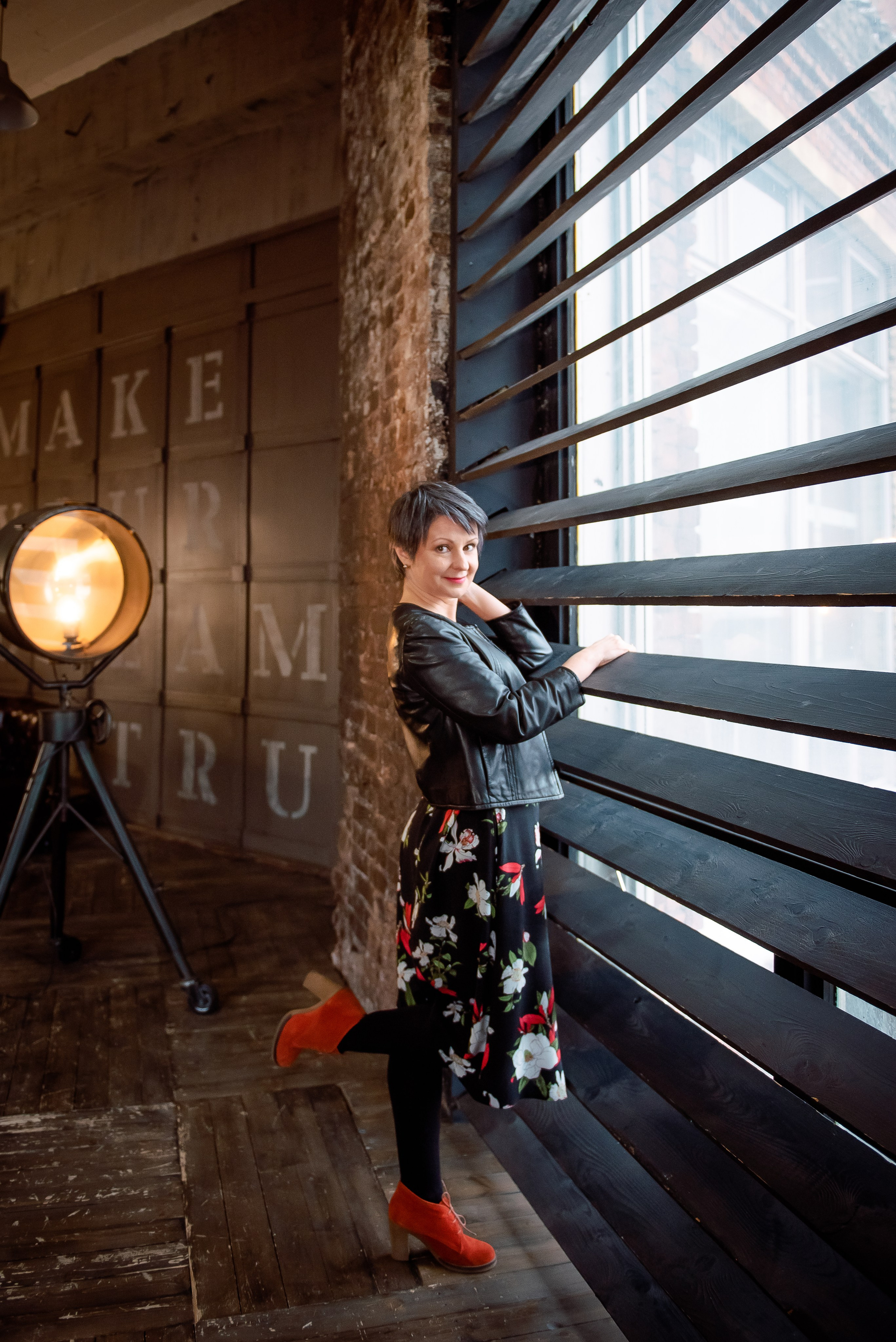 Семейная фотосессия в Wood-studio. Свадебный и семейный фотограф в Москве Юлия Винник