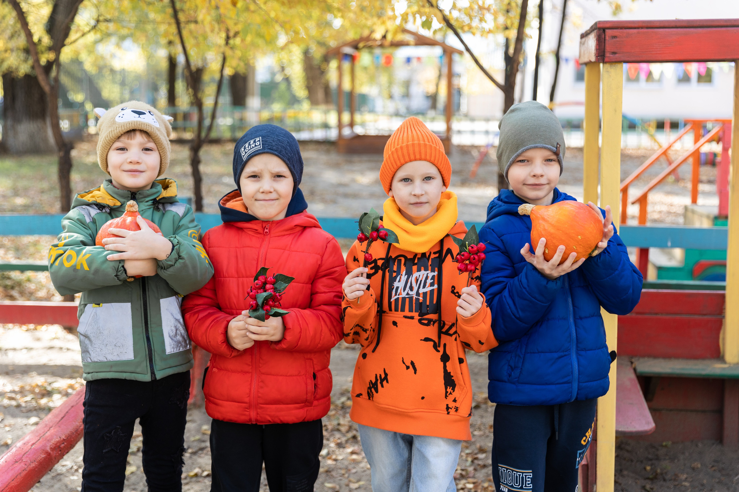 Здесь ^ Осенняя фотосессия. Семейный, детский, школьный фотограф в Благовещенске Яна Белоусова