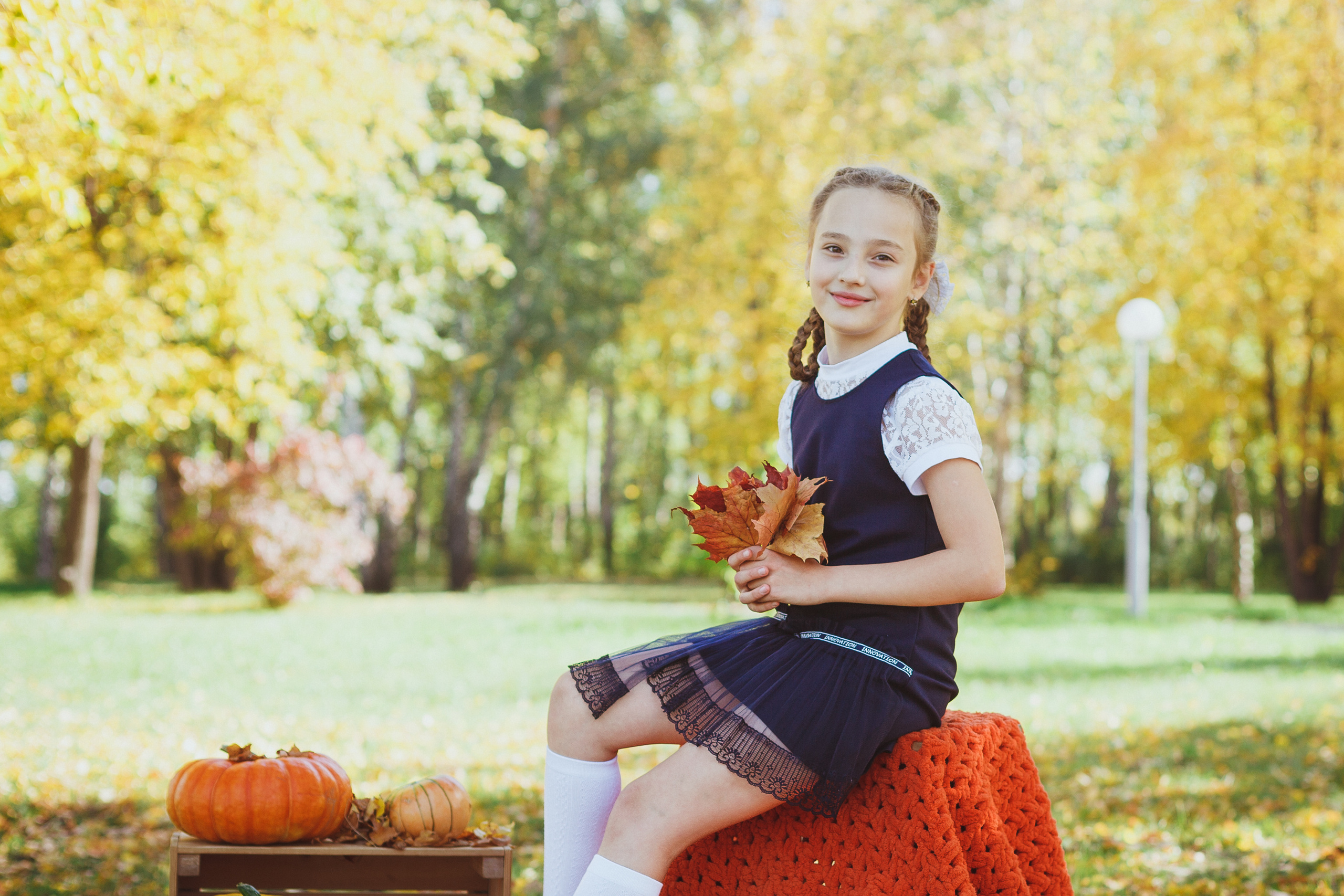 Школьная фотосессия на 31 августа. 1,2,3 сентября. Портреты детей 4-6 штук. Групповые общие 2-5 шт. Цена 450р. (1). Семейный и детский фотограф в Сухом Логу Ольга Кайгородова