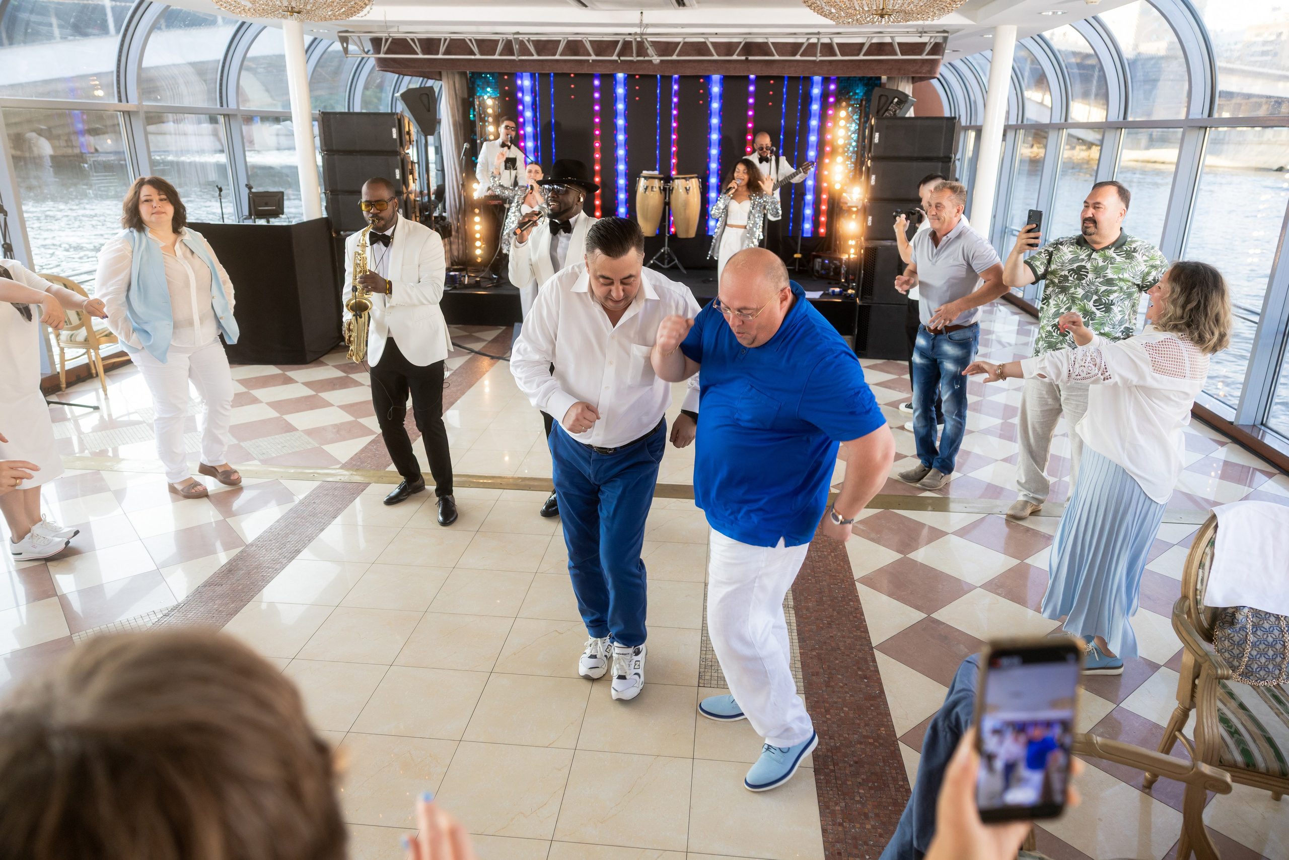 25 лет — юбилей компании Cristanual