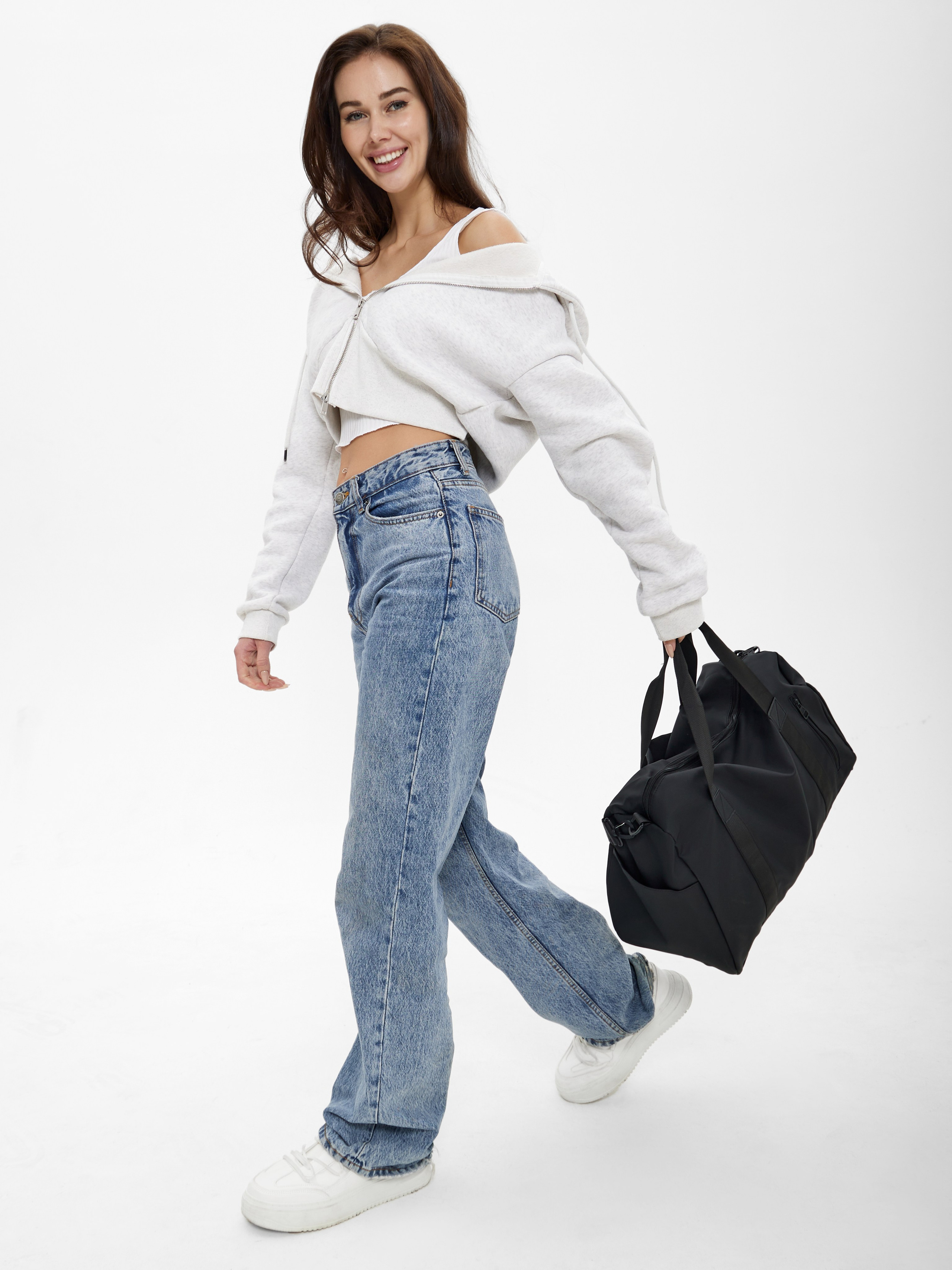 Каталог женской спортивной сумки. Portfolio ideai-studio