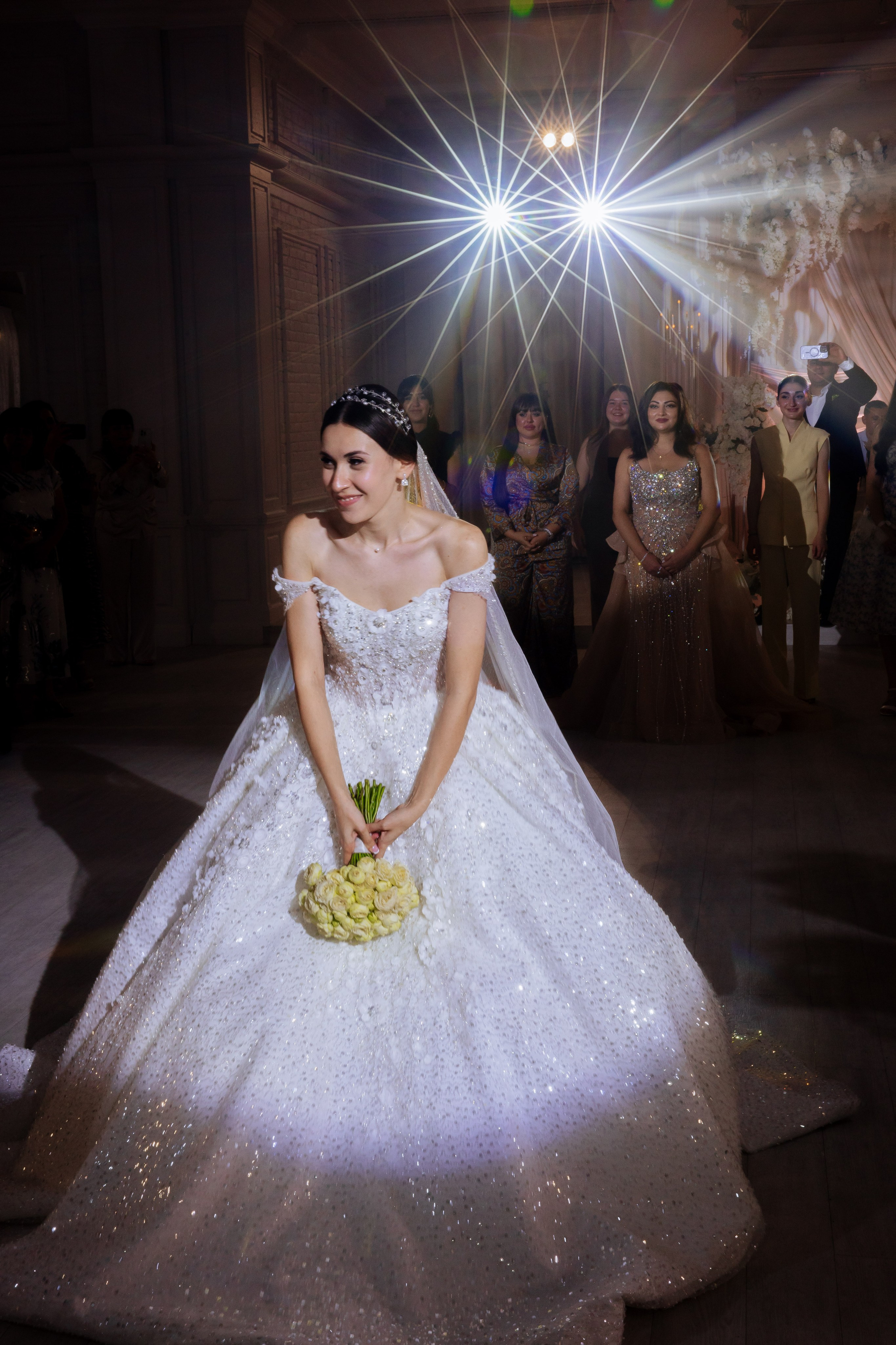 Свадебные съемки. Профессиональный фотограф и видеооператор