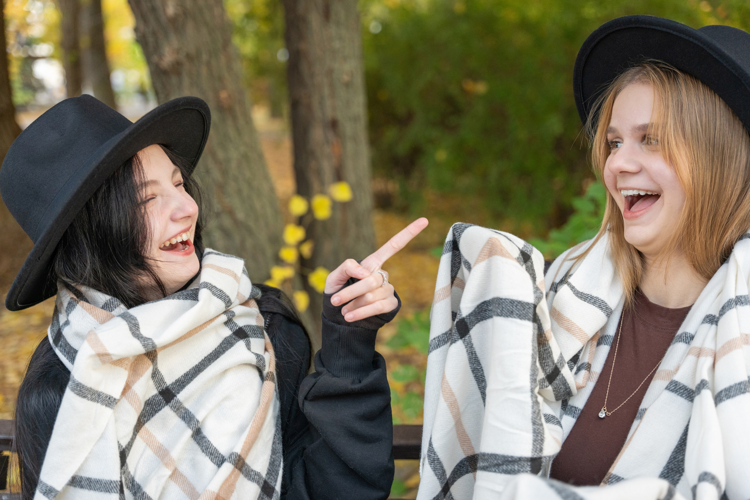Золотая дружба в осенних красках. Фотограф |Ленинск, Волжский, Волгоград| Наталья Савилова